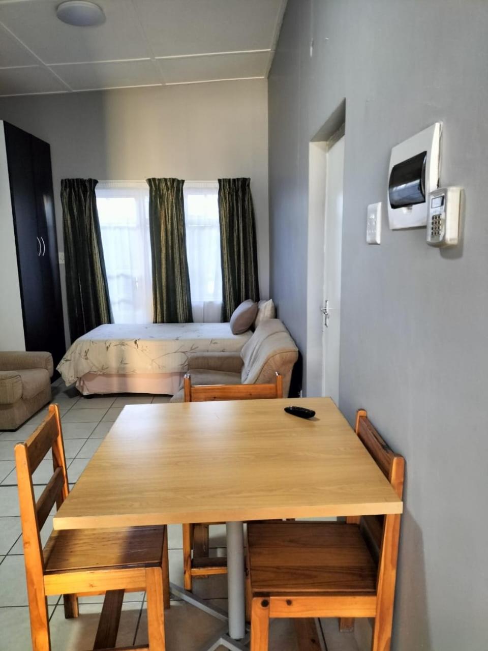 Double Room - Photo 1