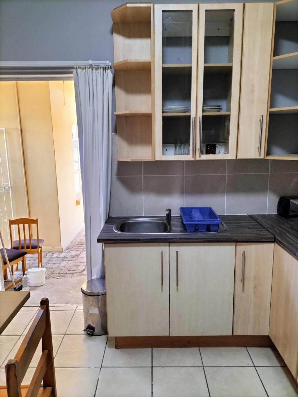 Double Room - Photo 8