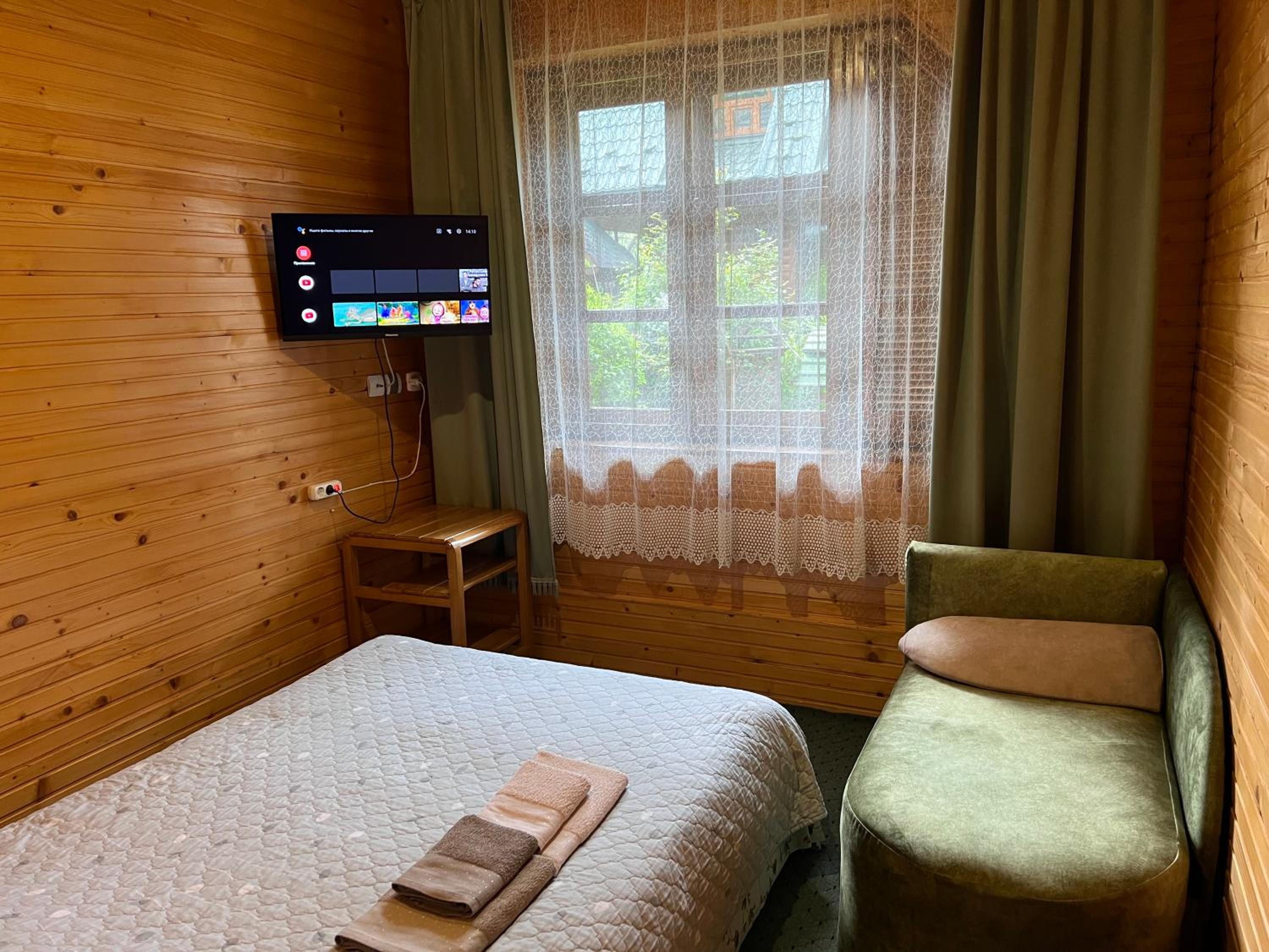 Double Room with Private Bathroom photo 1