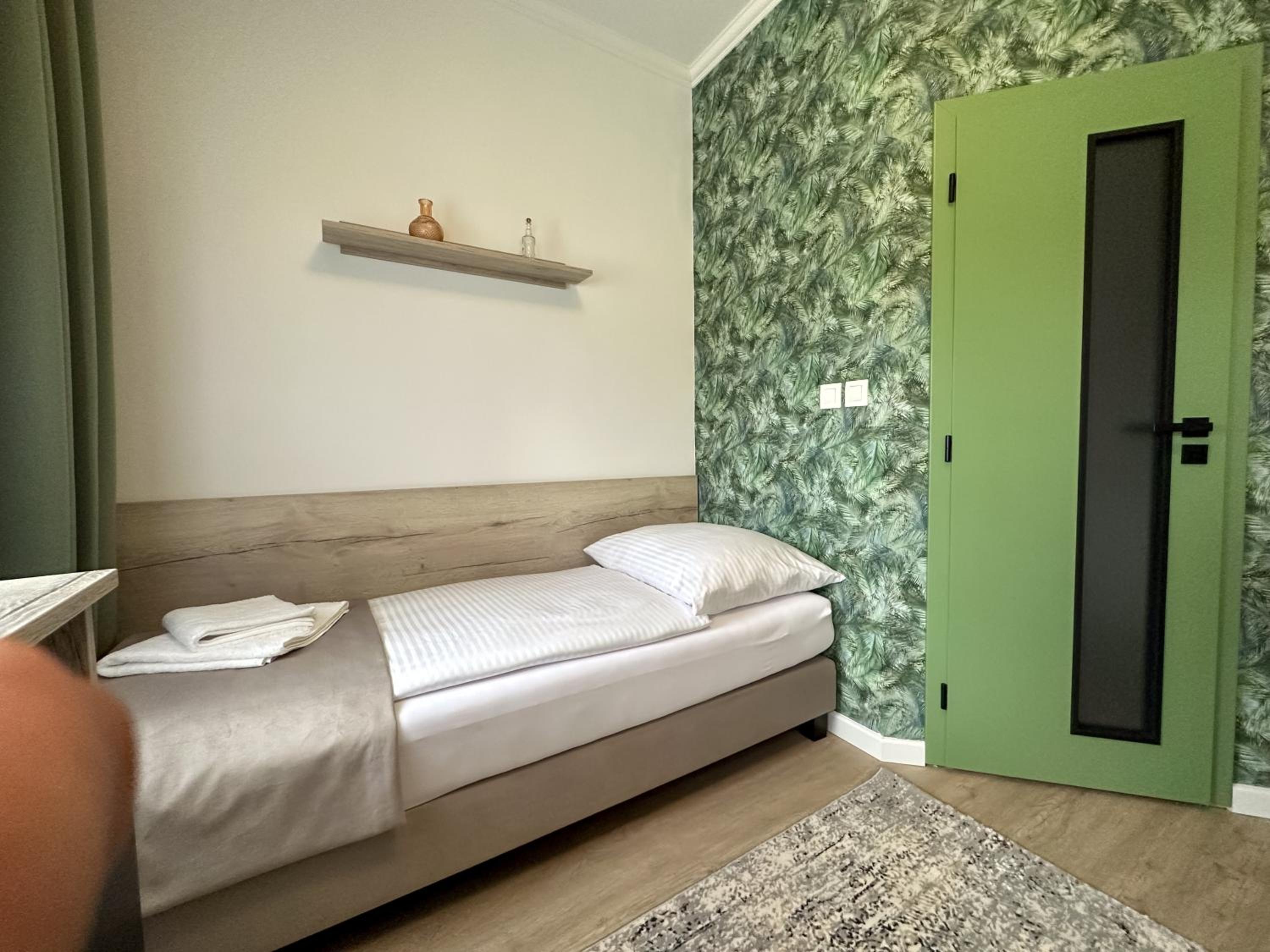 Standard Twin Room photo 2