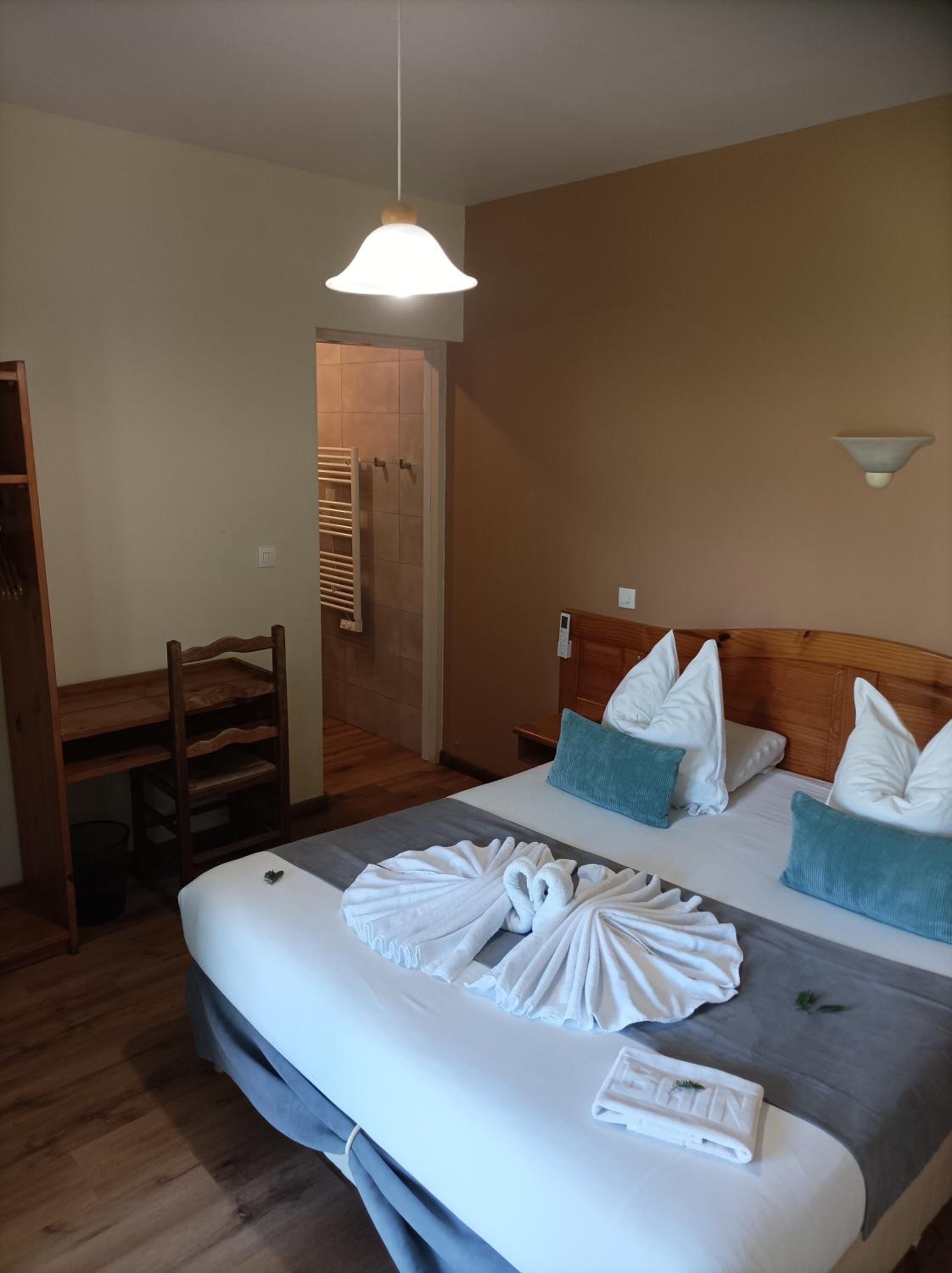 Double Room with View