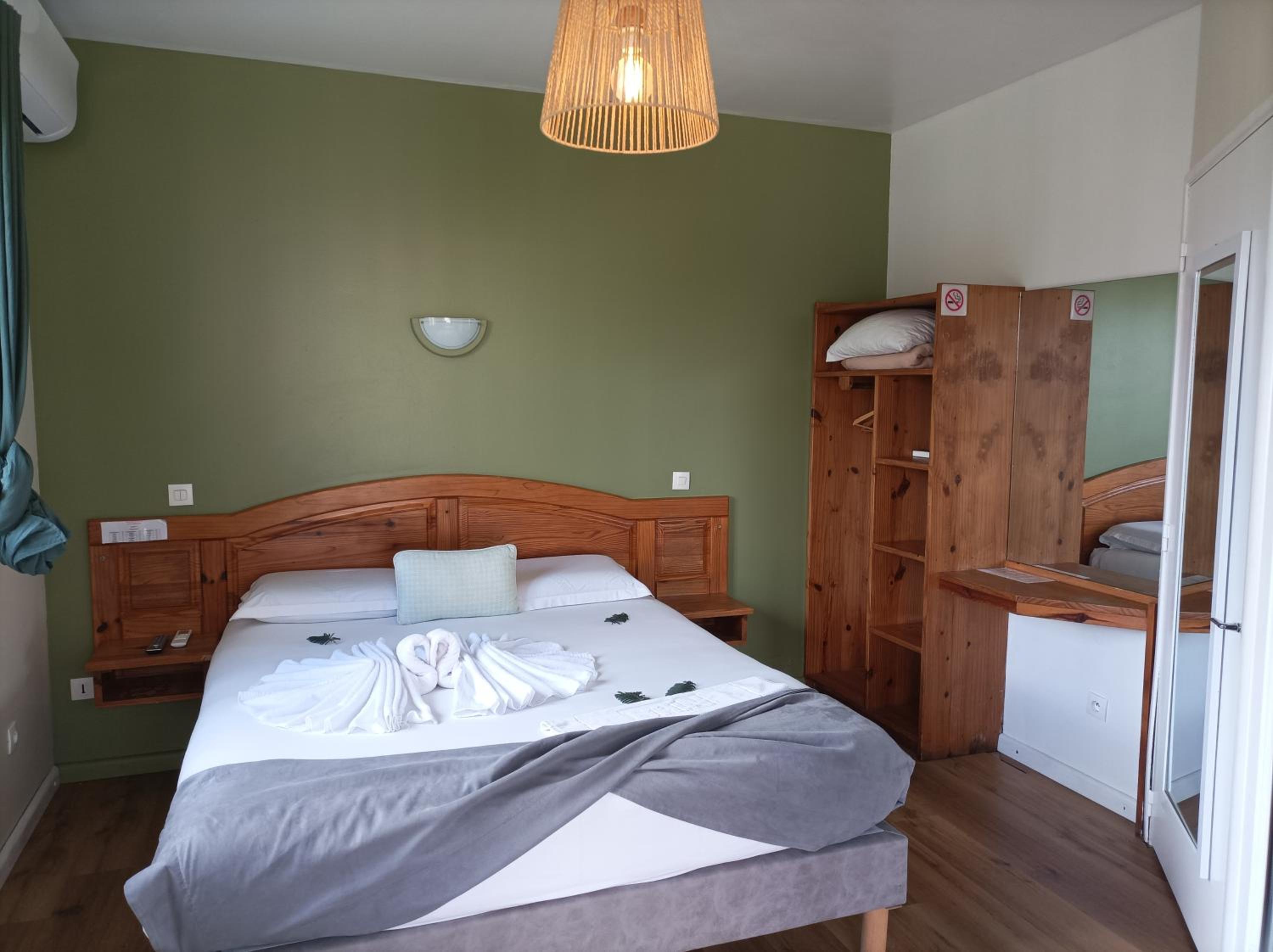Double Room with View