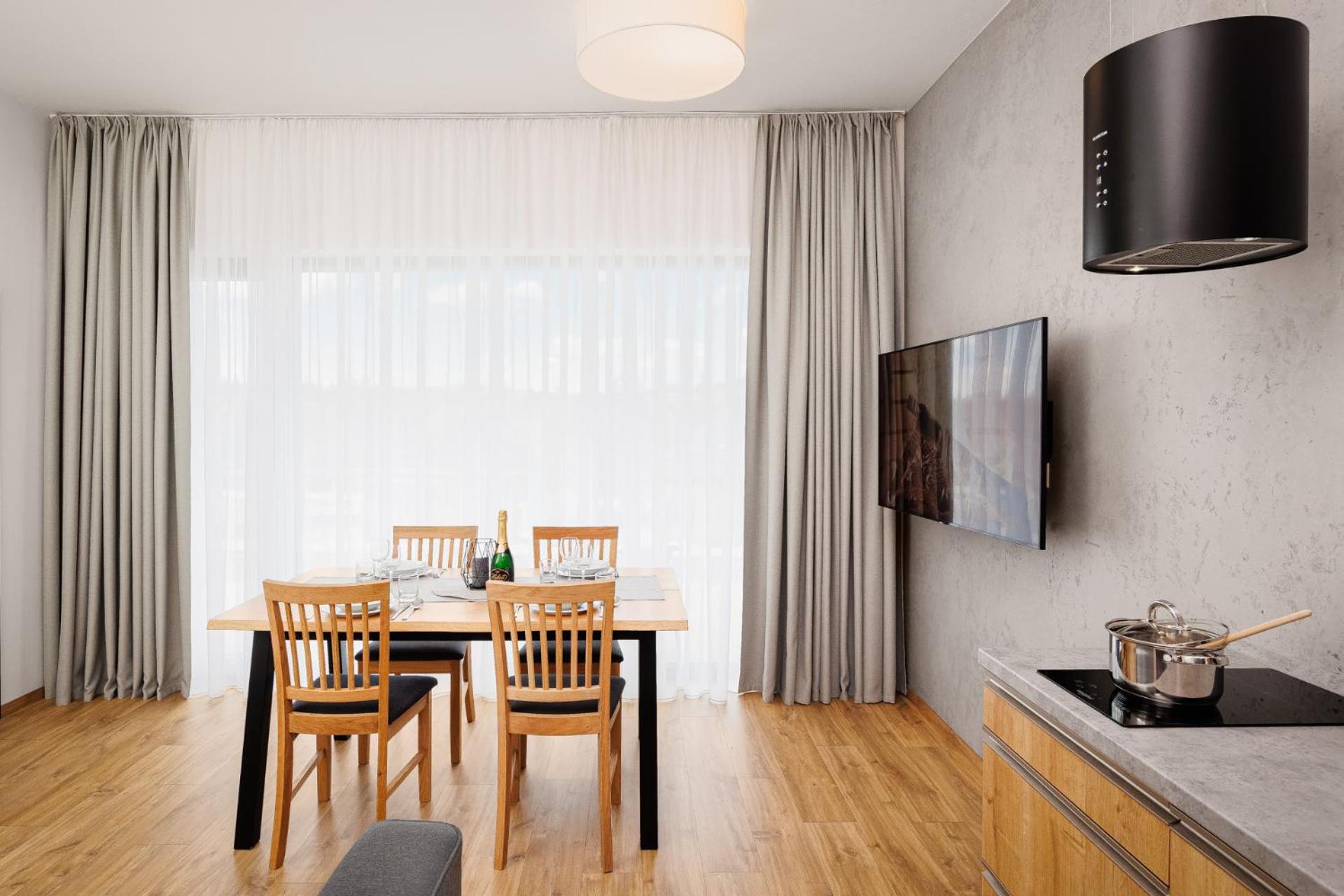 One-Bedroom Apartment - Photo 13