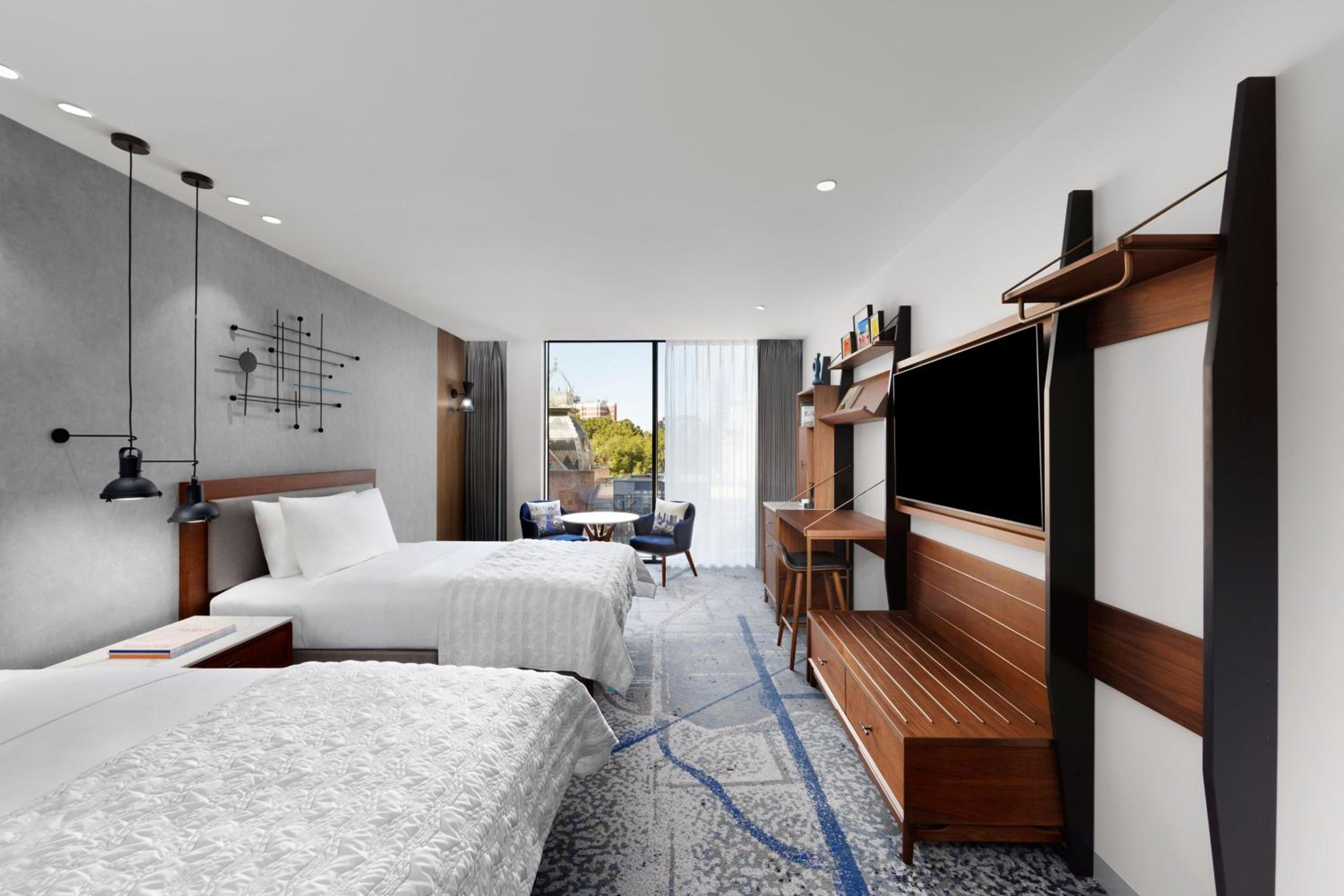 Deluxe Double Room with Two Double Beds - Photo 2