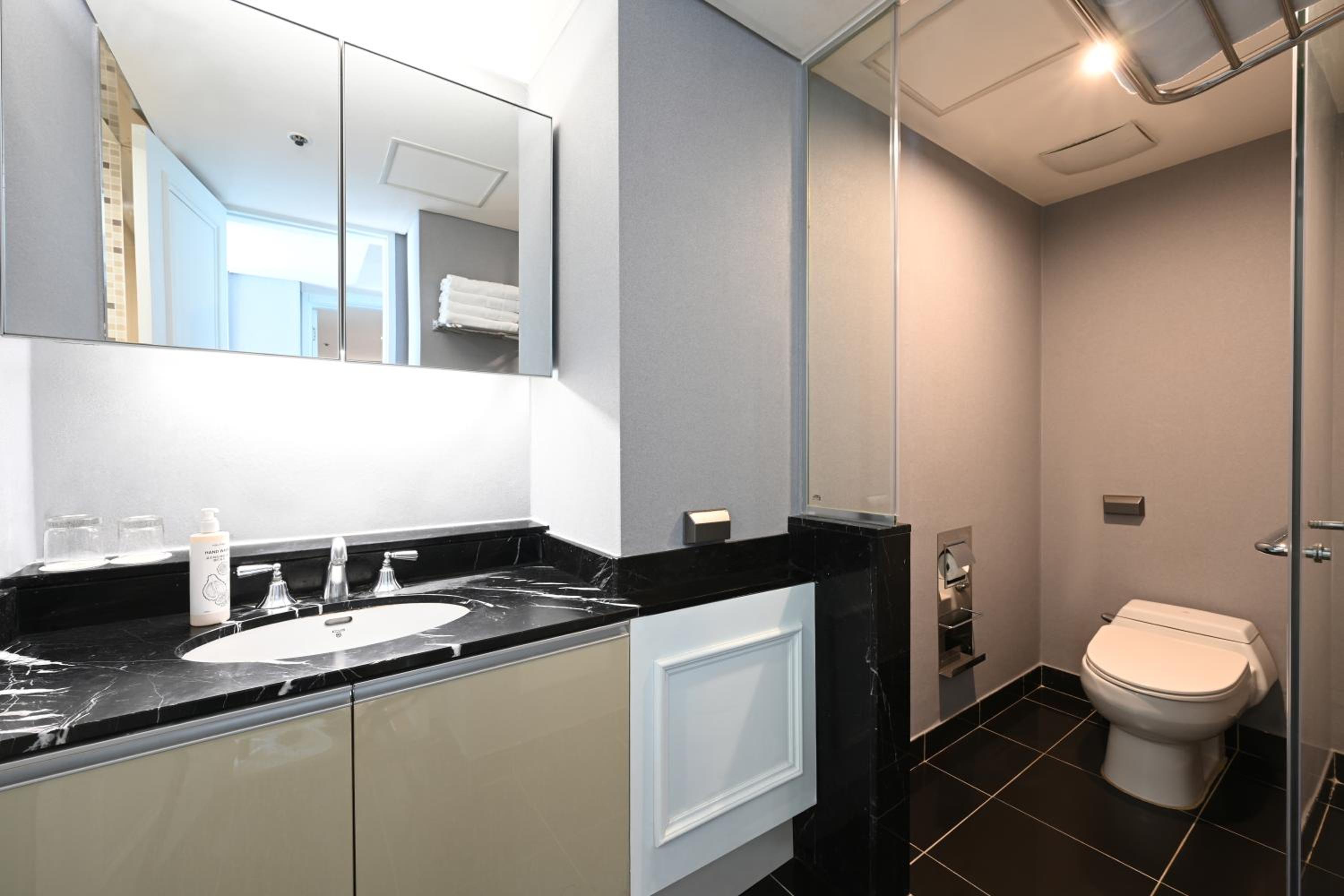 [2 breakfast] Executive Suite Half Ocean View