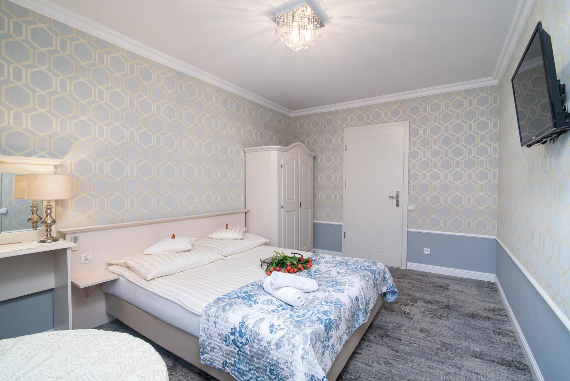 Double Room with Street View photo 2
