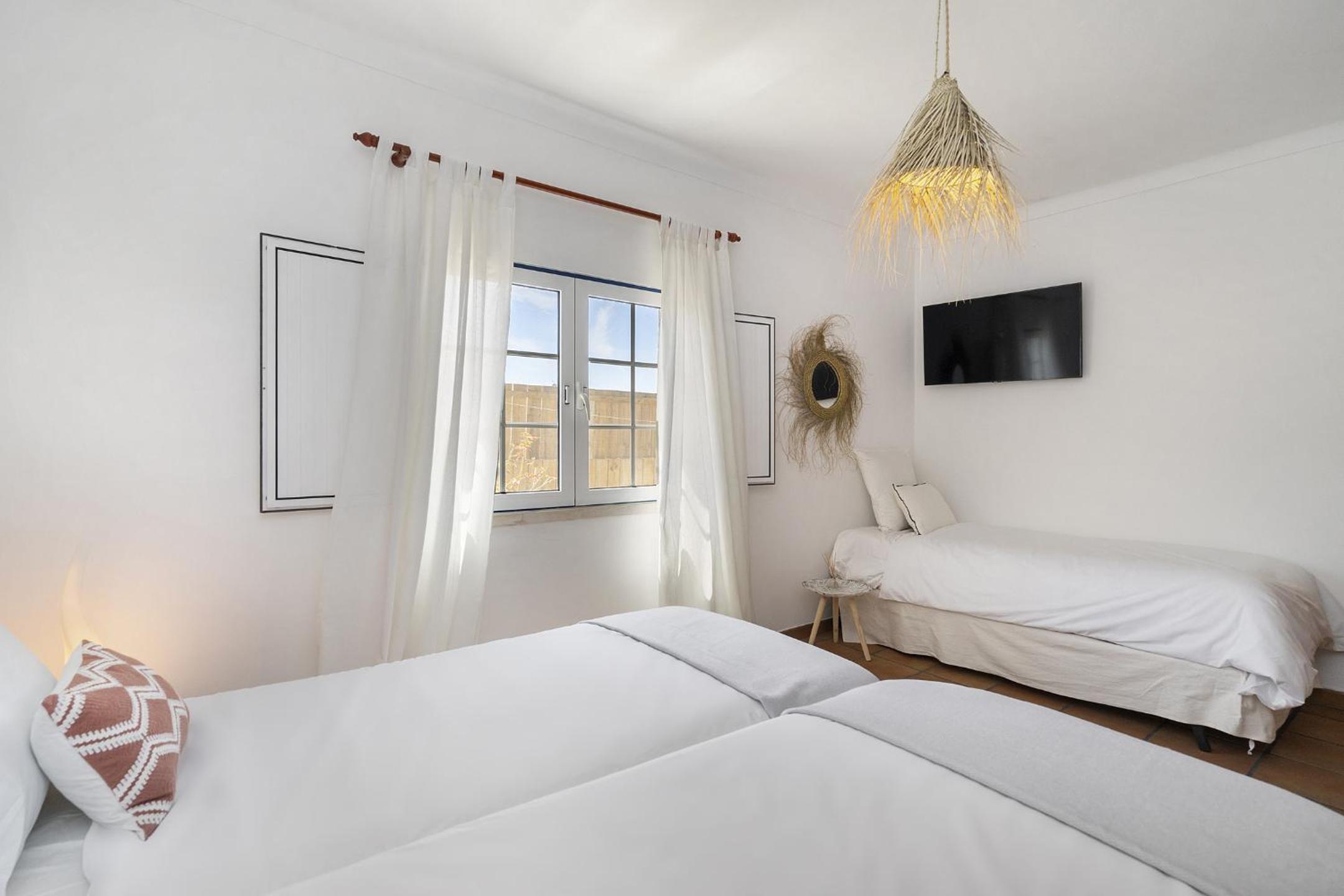 Three-Bedroom Villa photo 1