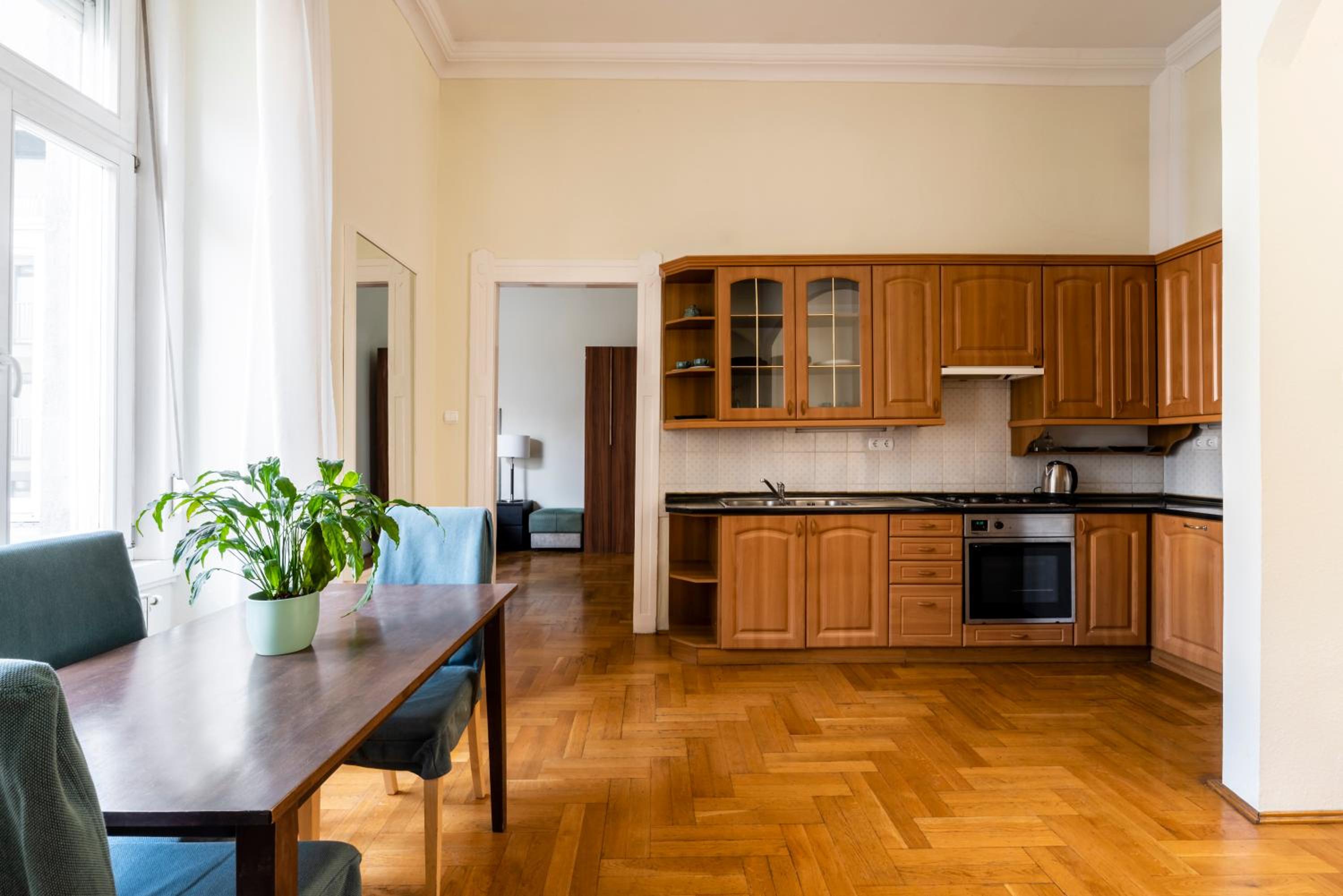 One-Bedroom Apartment - Photo 3
