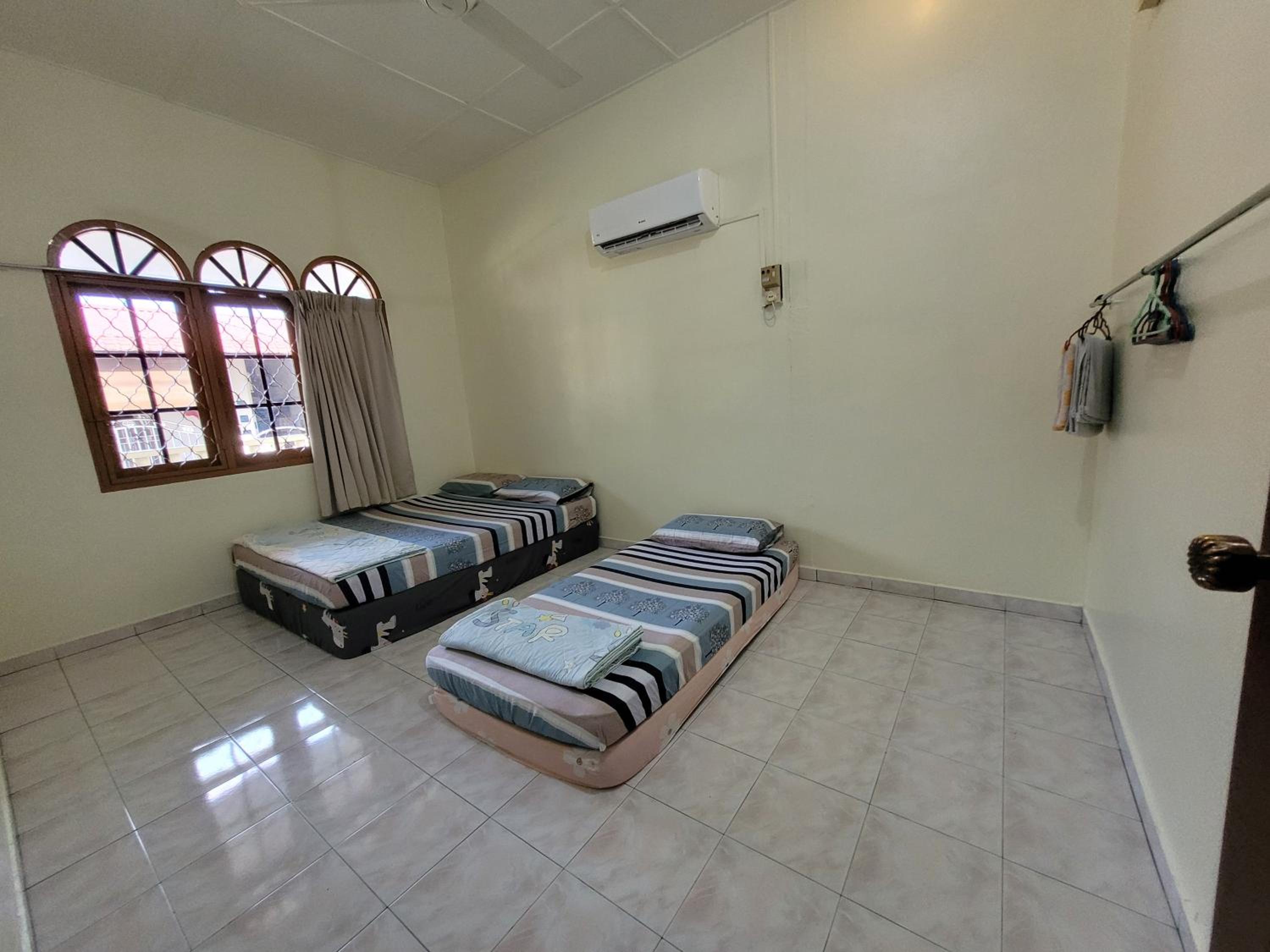 Three-Bedroom Bungalow photo 3