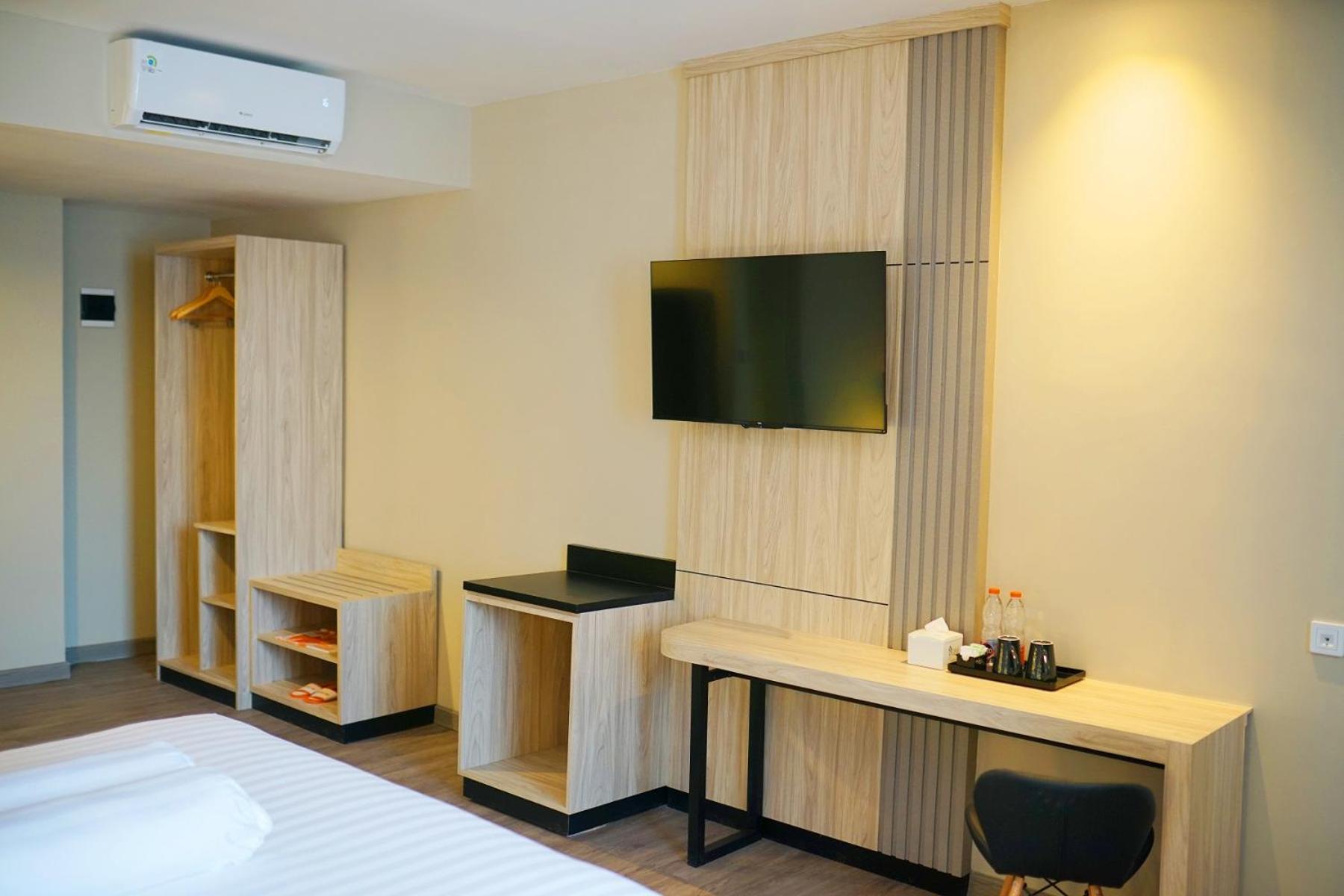 Suite - Photo 2
