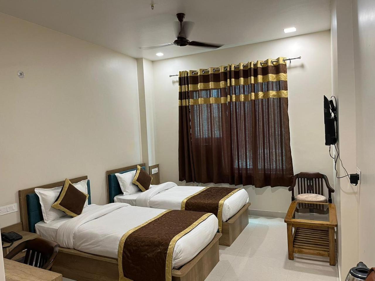 Deluxe Double or Twin Room - Photo 4