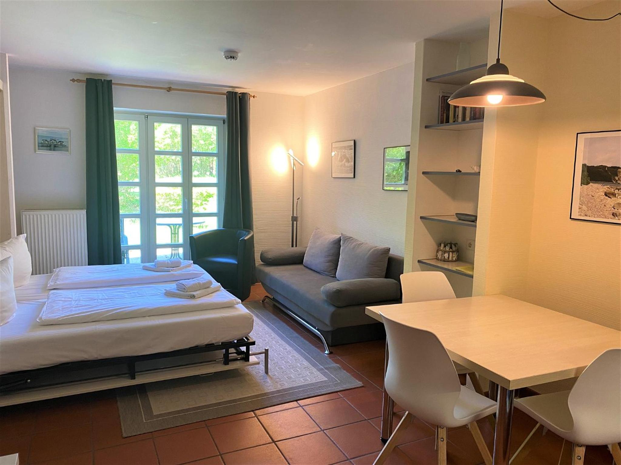 Apartment with Terrace photo 3
