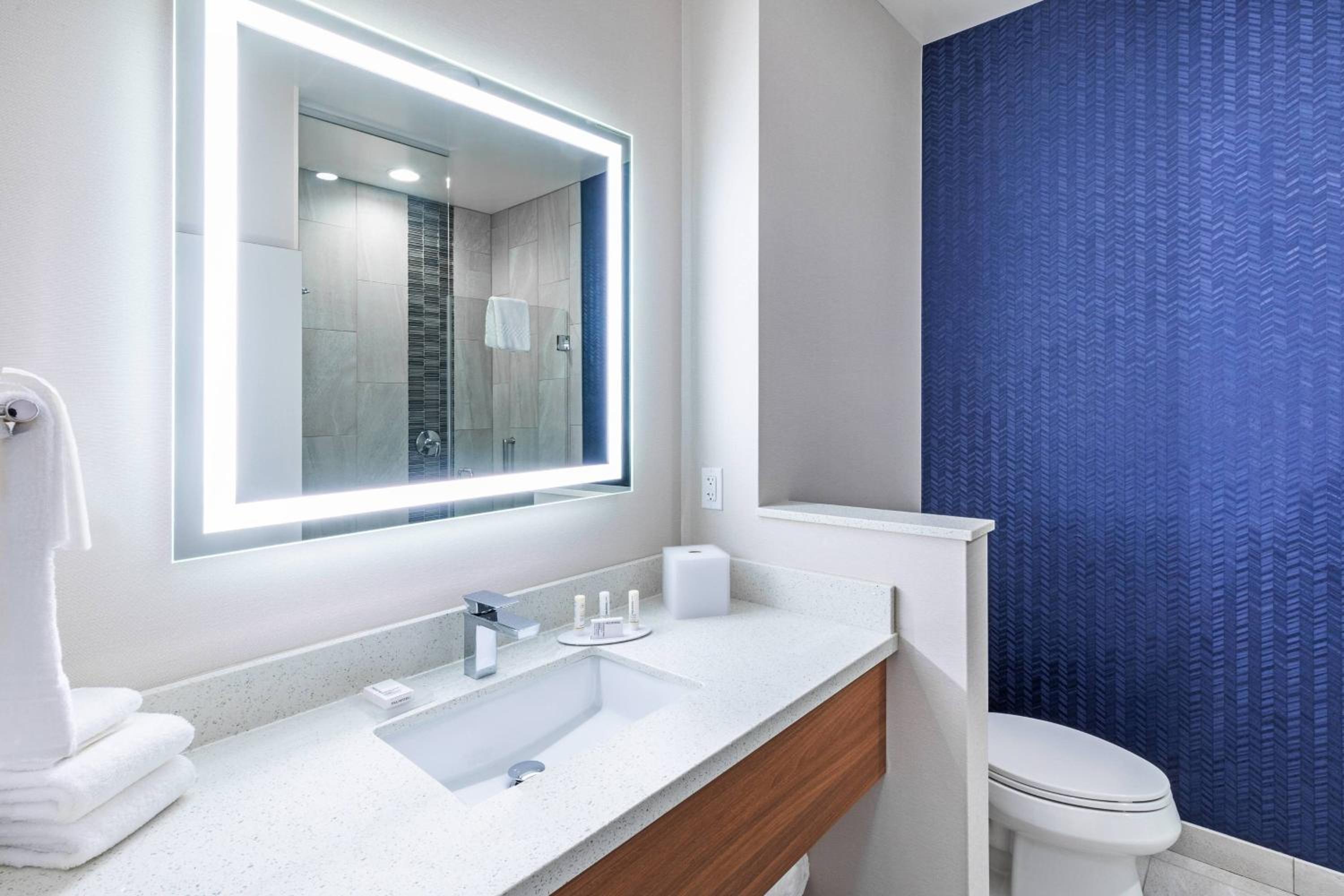 Guest room, 2 Queen - Photo 4