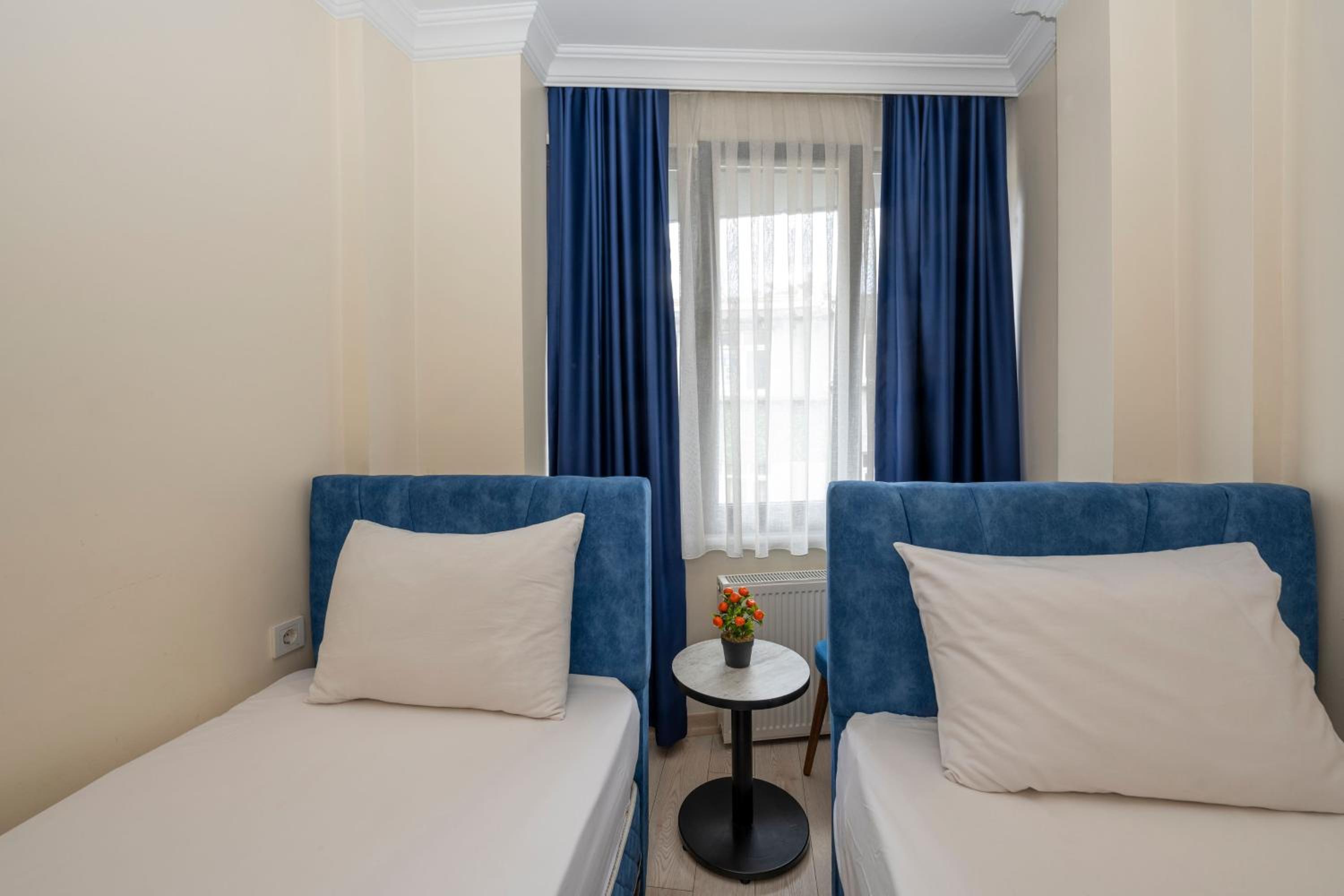 Standard Twin Room photo 1