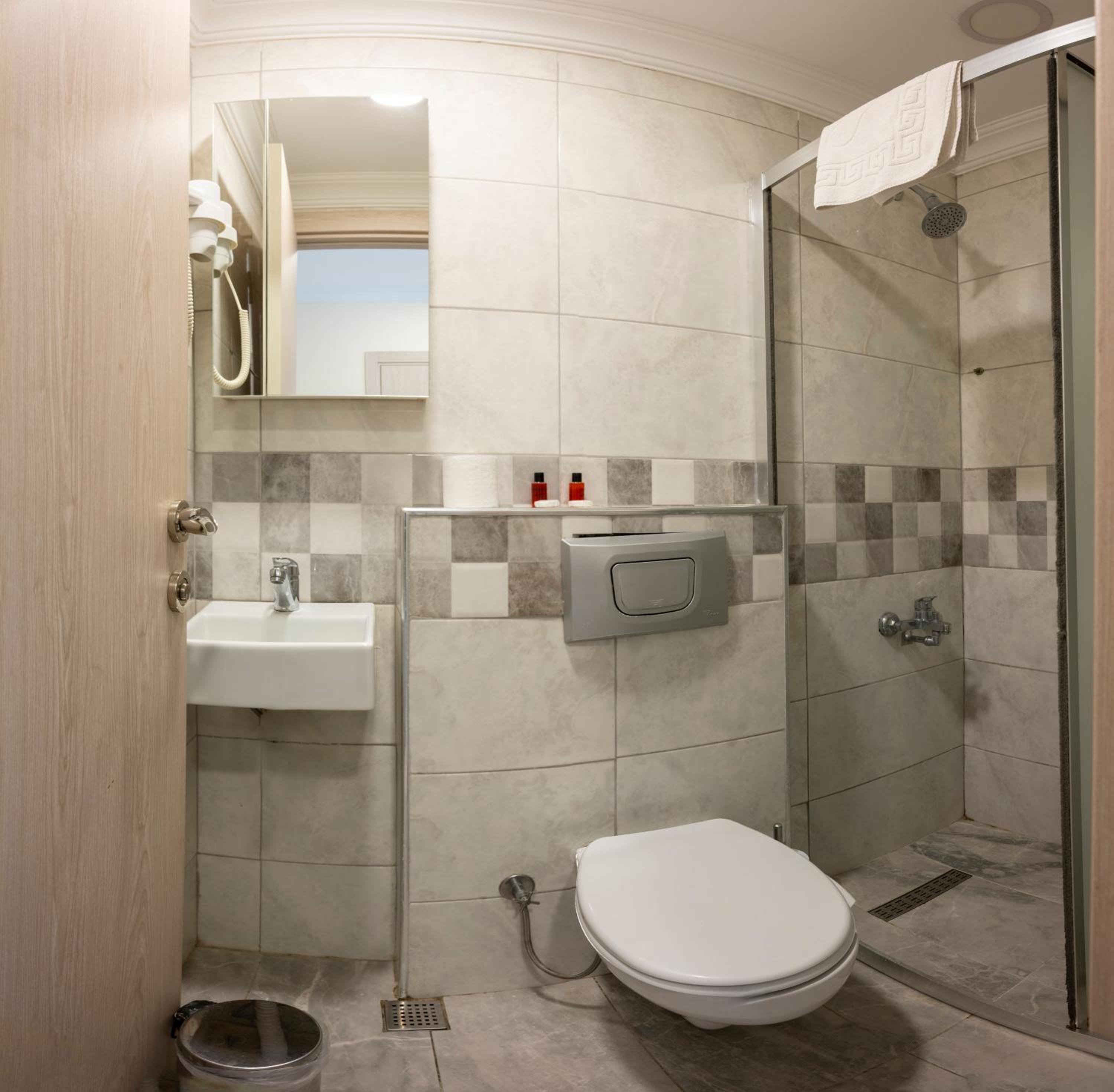 Standard Triple Room photo 3