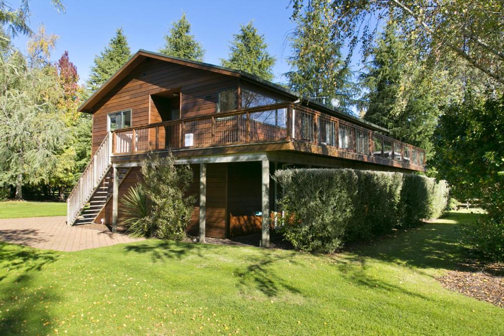 Three-Bedroom Villa - Photo 2