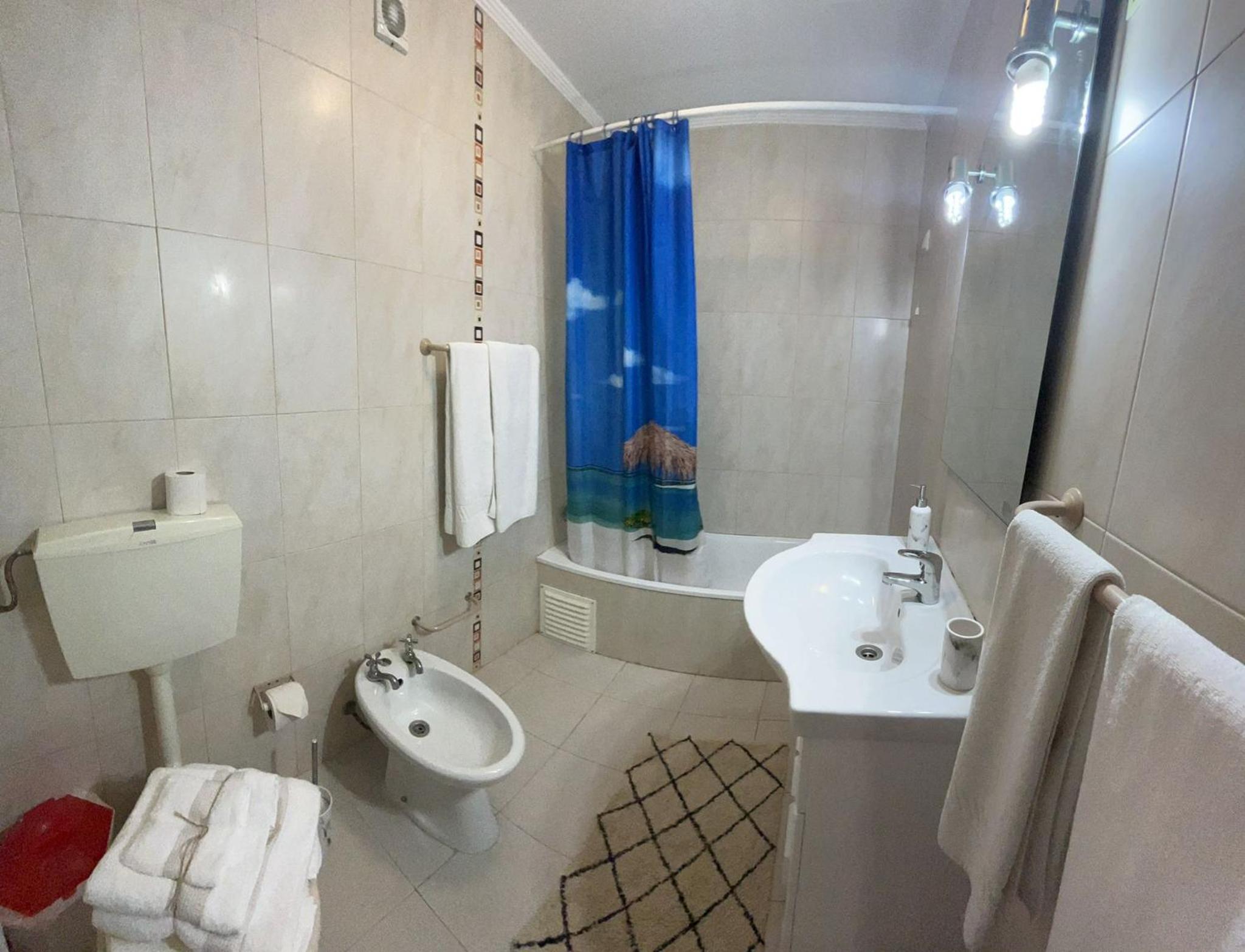 One-Bedroom Apartment - Photo 8