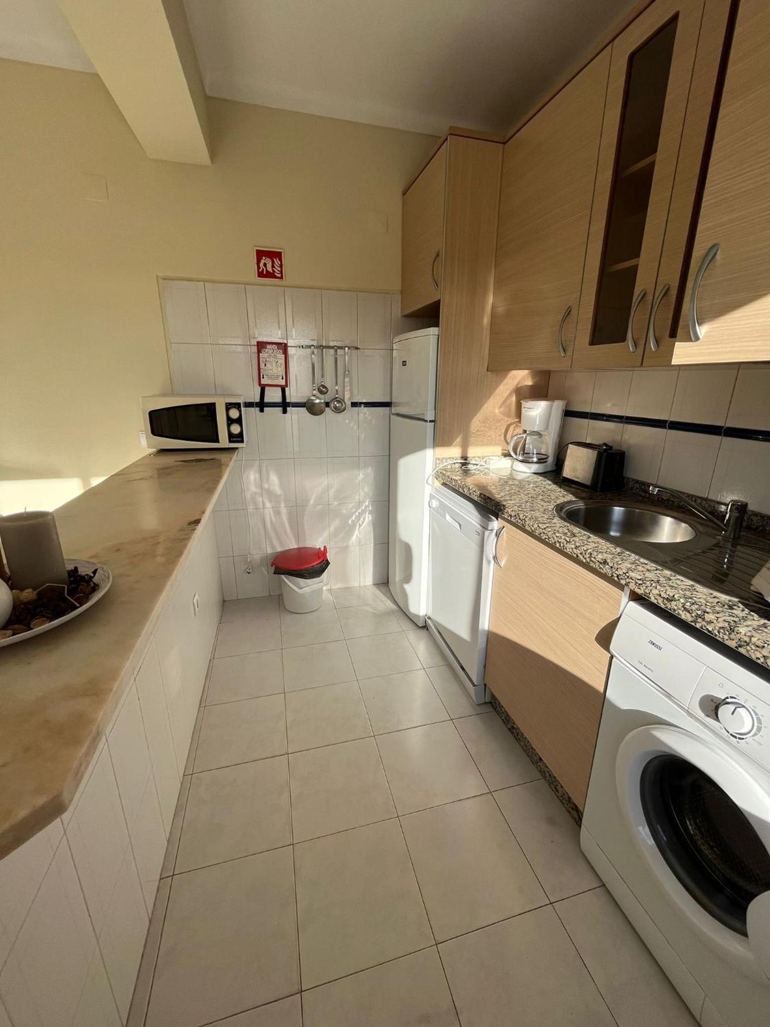 One-Bedroom Apartment - Photo 6