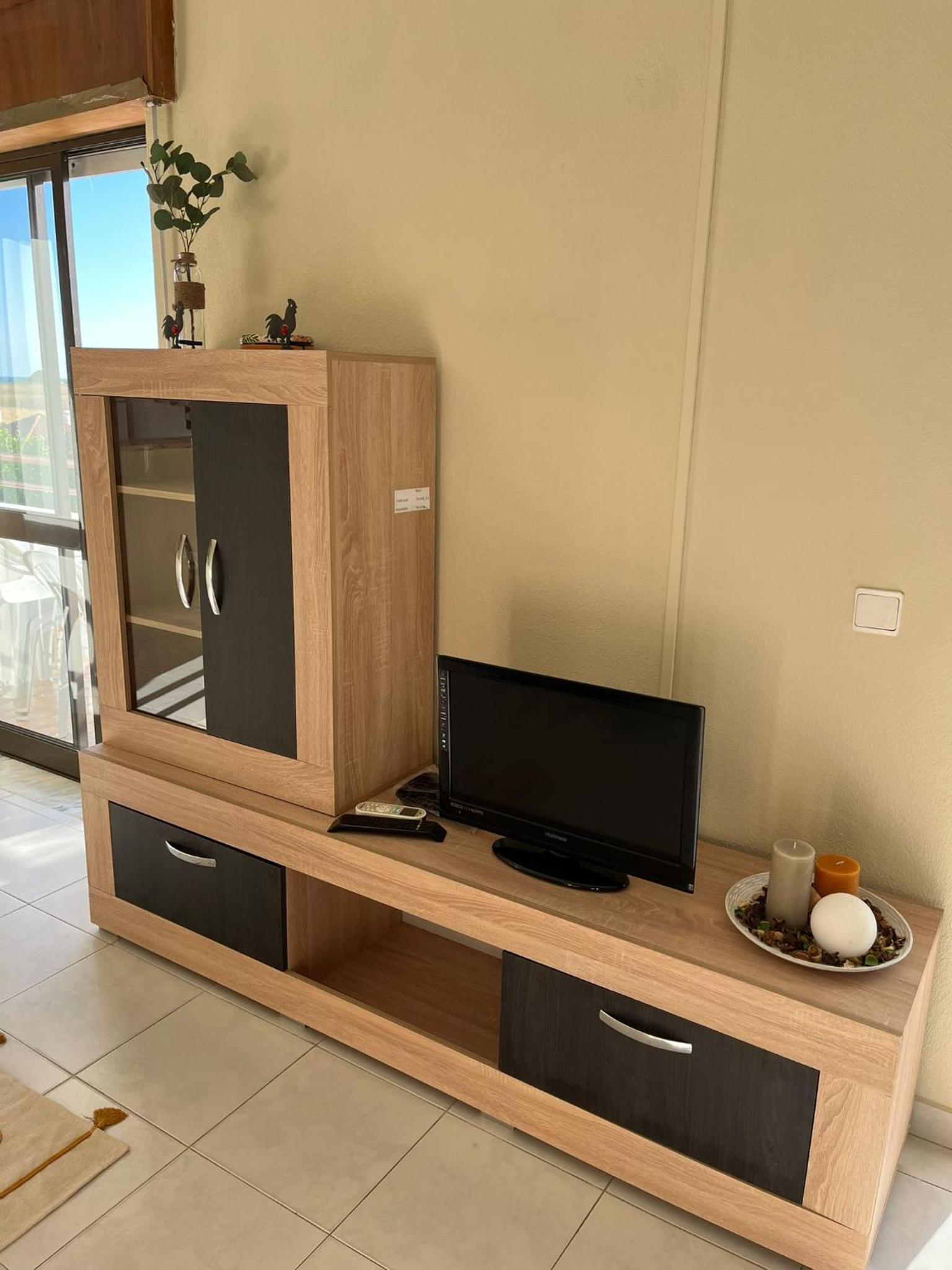 One-Bedroom Apartment - Photo 1