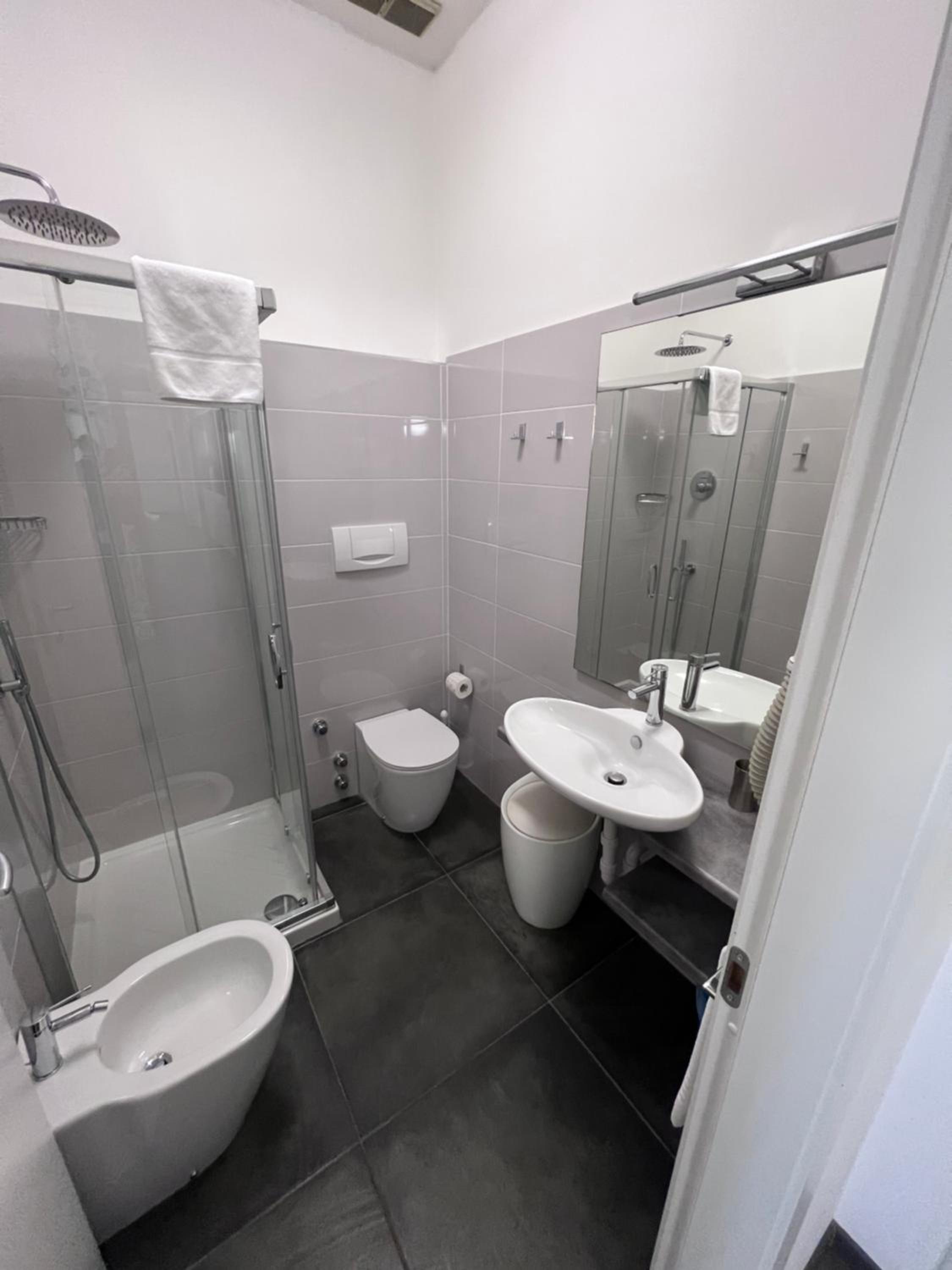 Deluxe Studio (4 Adults) - Photo 22