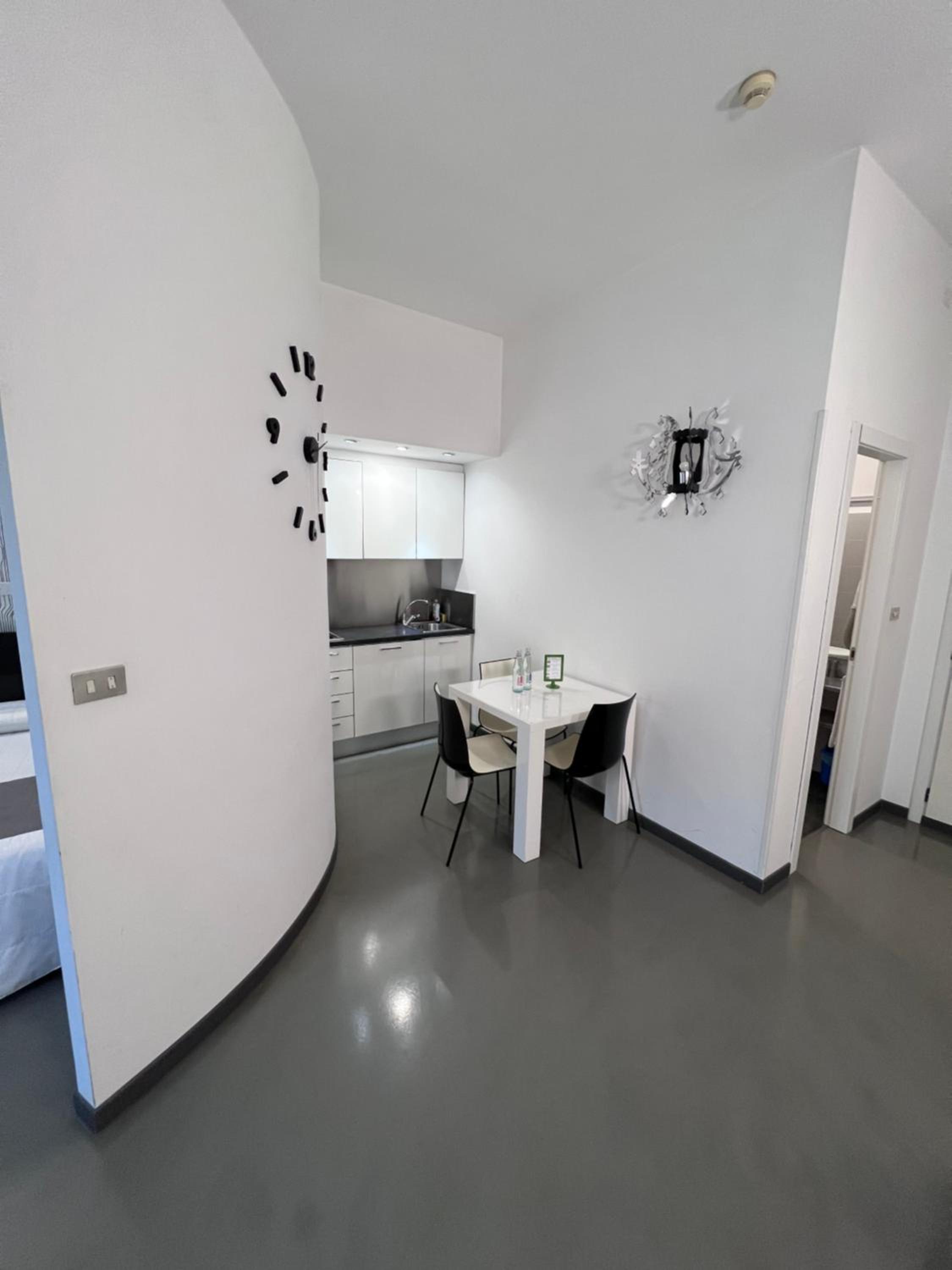 Deluxe Studio (4 Adults) - Photo 20