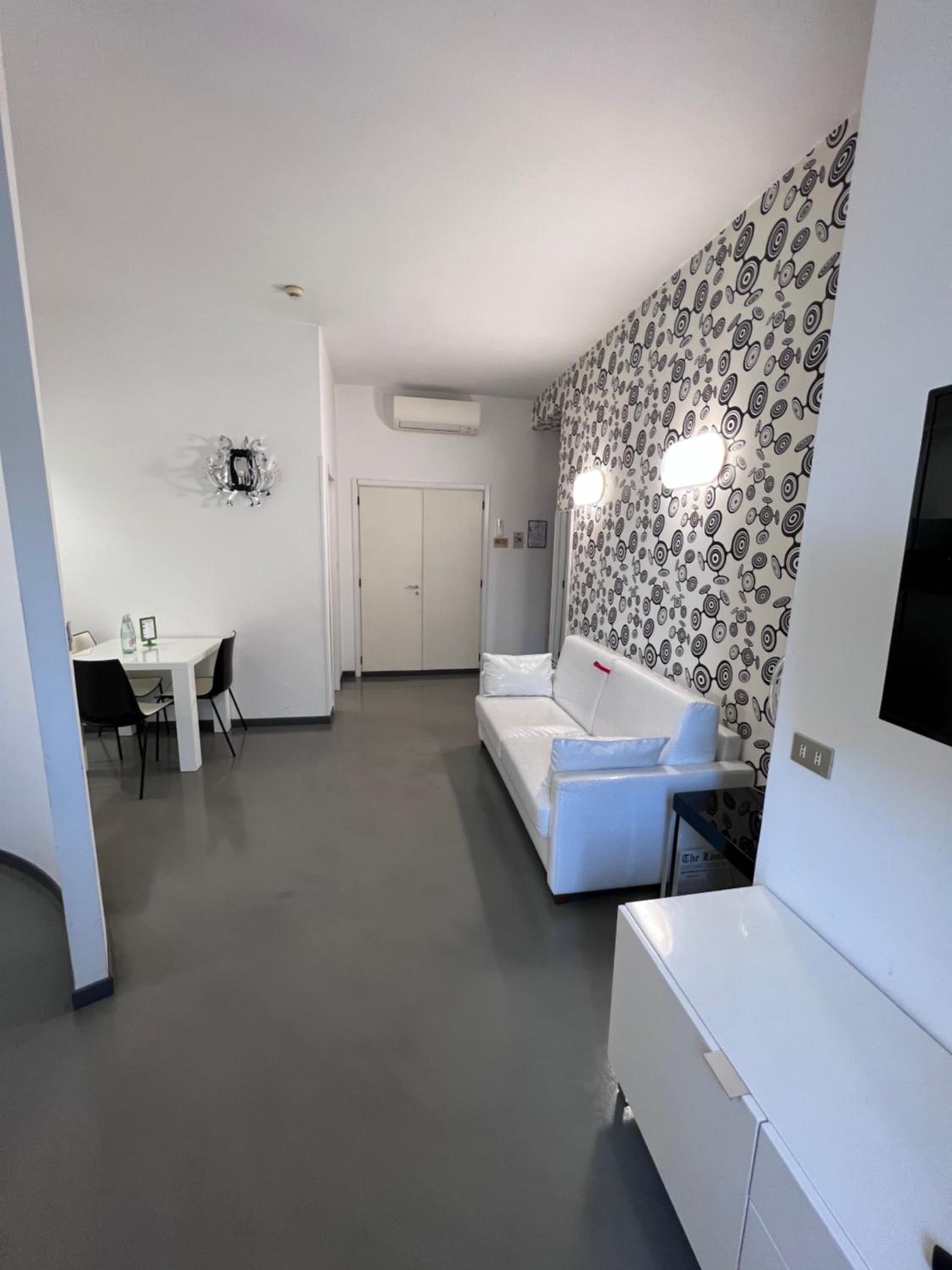 Deluxe Studio (4 Adults) - Photo 17