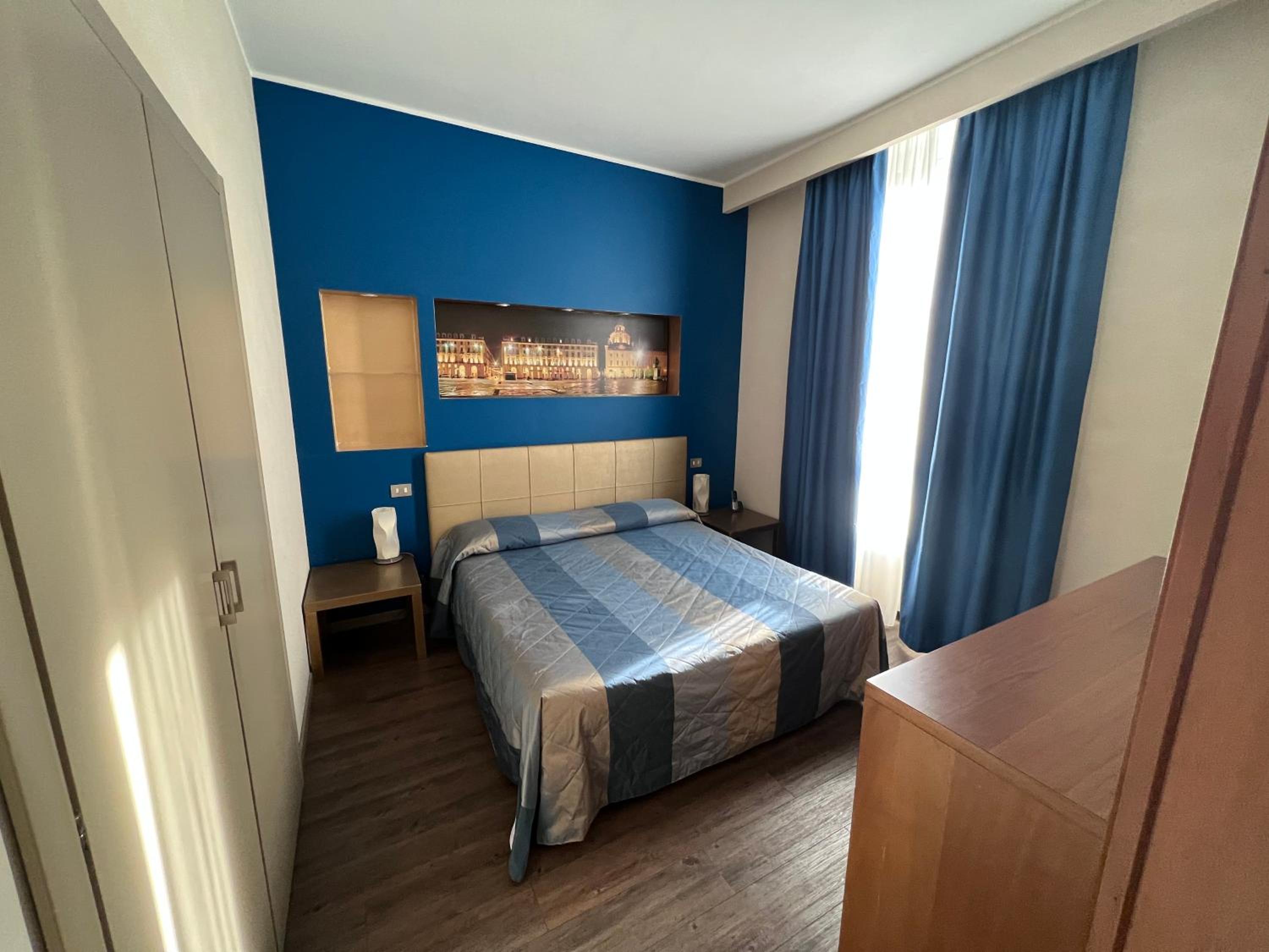Deluxe Studio (4 Adults) - Photo 15