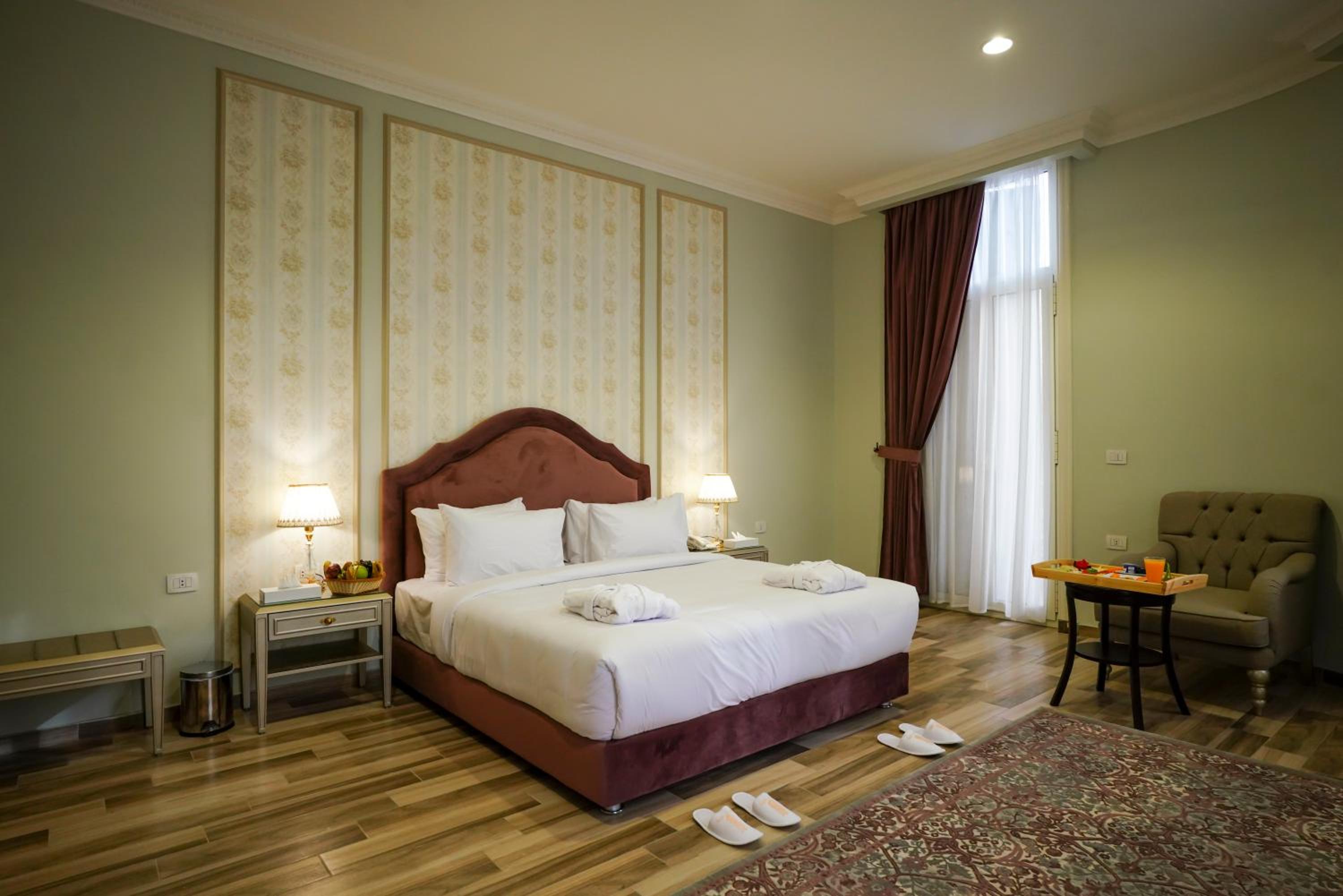 Suite with City View photo 2