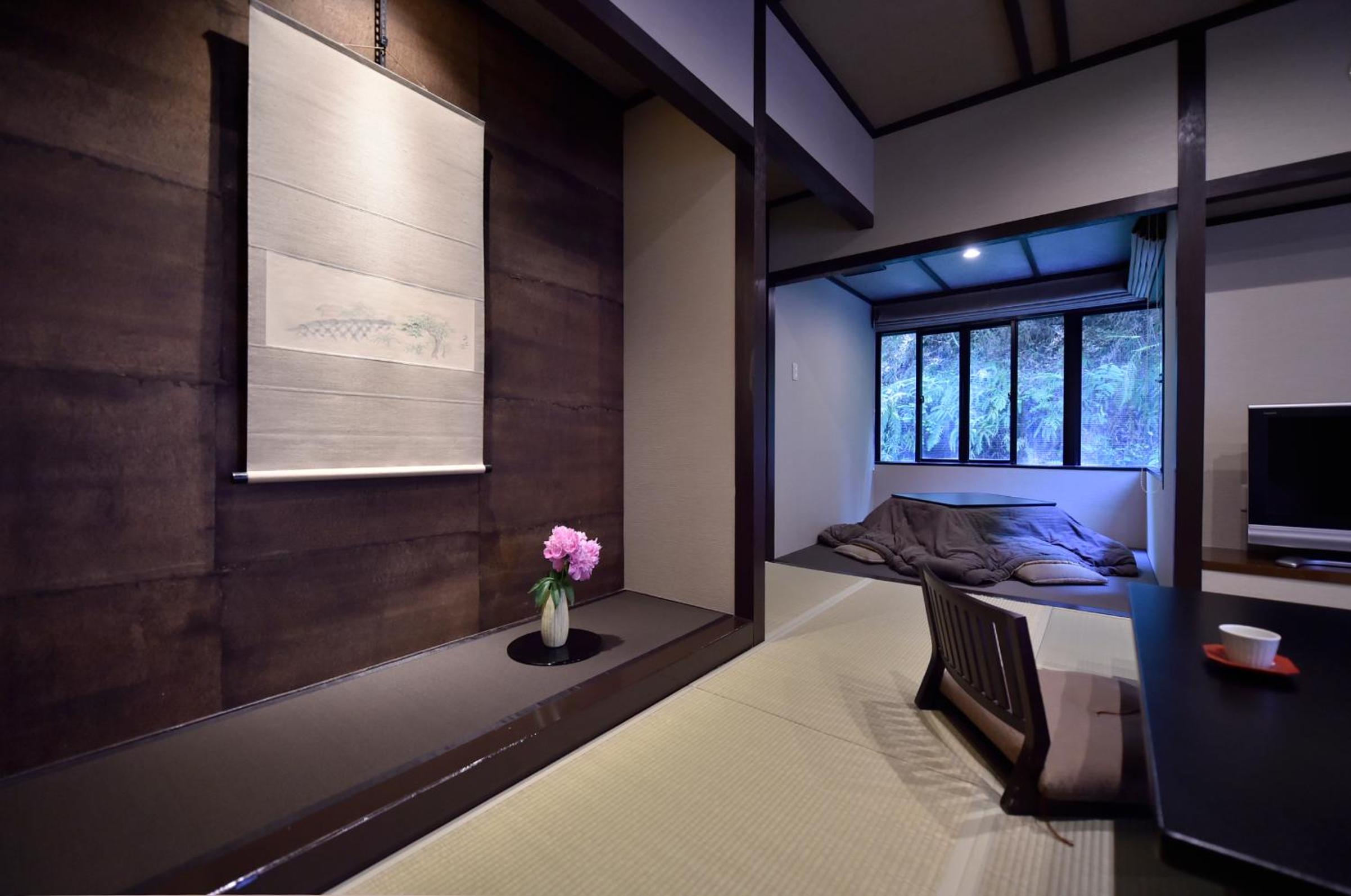 Japanese-Style Quadruple Room with Kotatsu【Yama-no-Iori】 photo 2