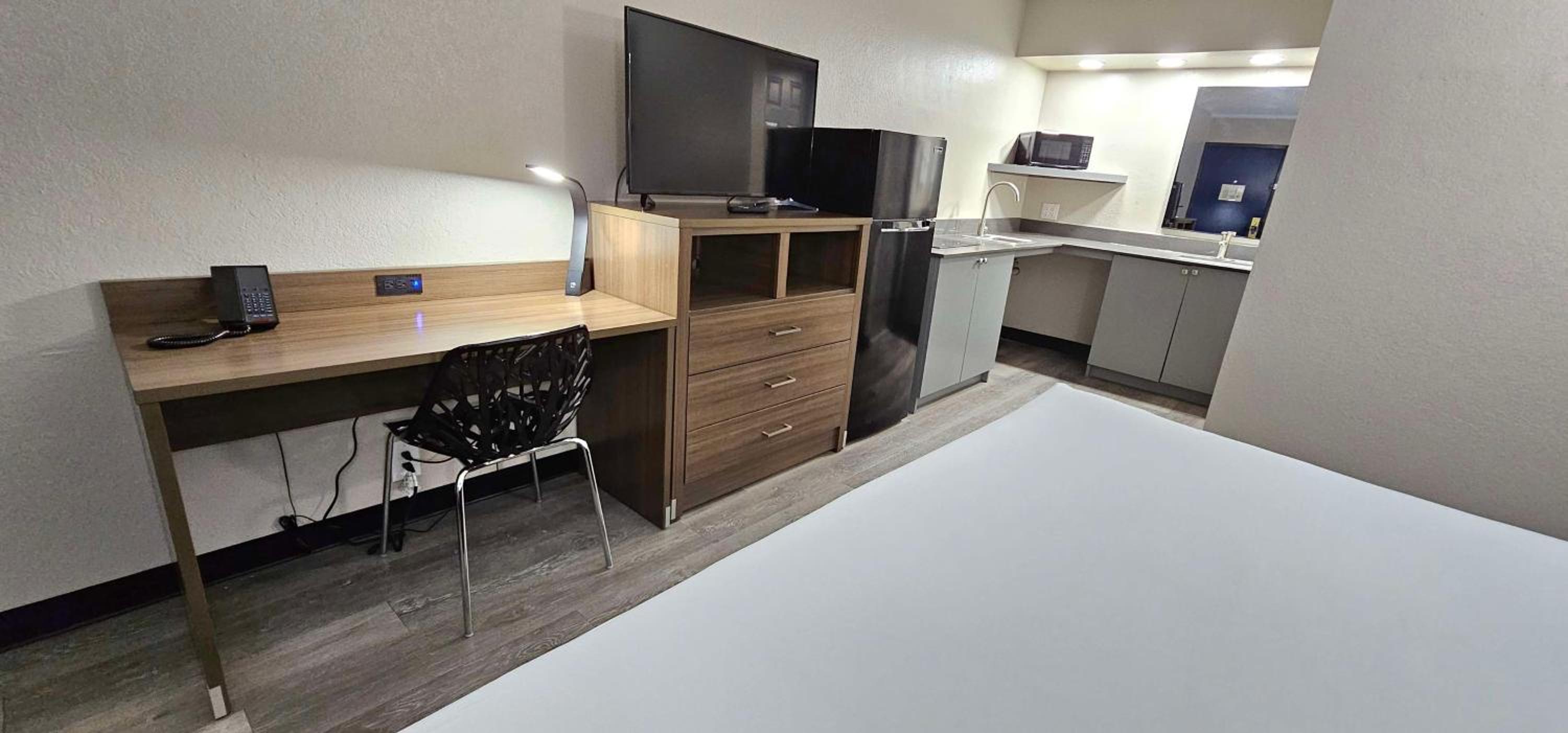 King Rom with Kitchenette - Non-Smoking - Photo 5