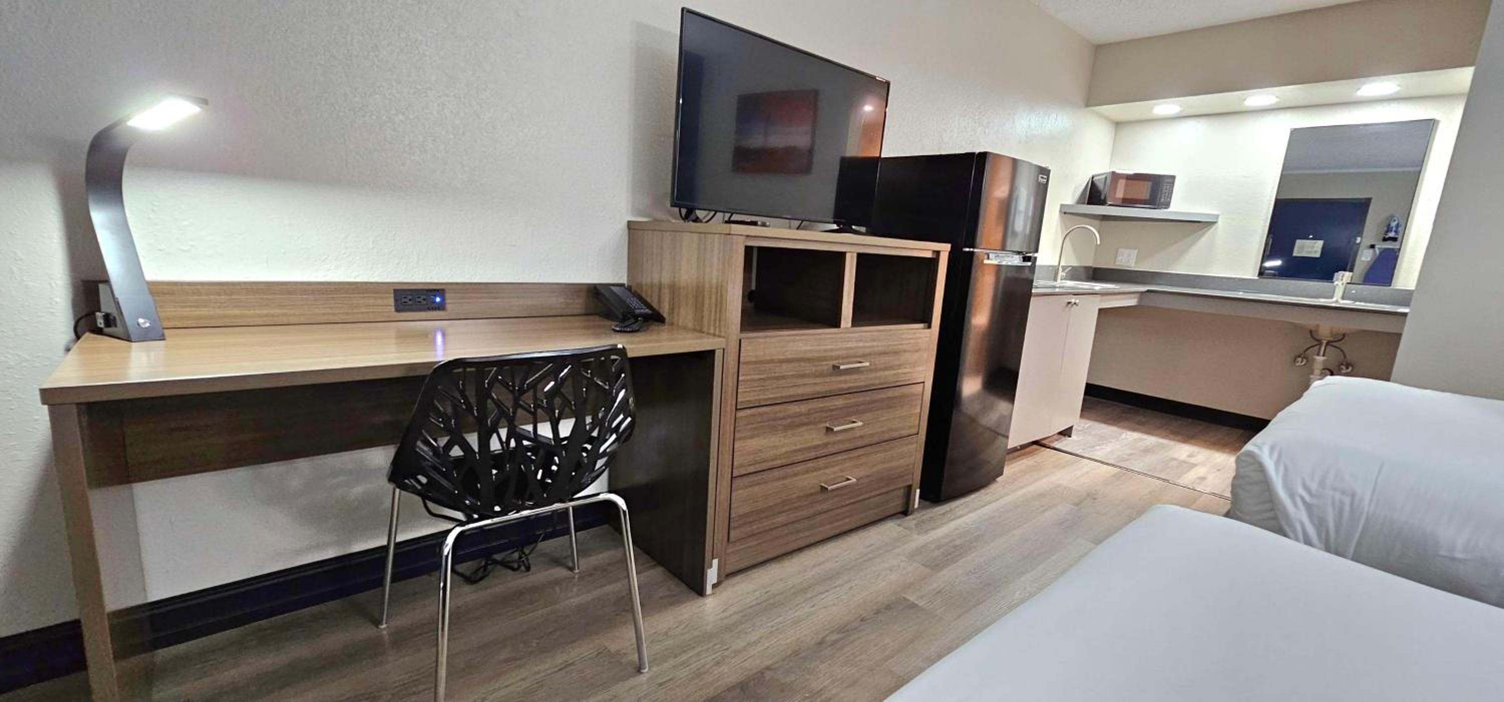 Double Room with Two Double Beds and Kitchenette - Non-Smoking - Photo 4