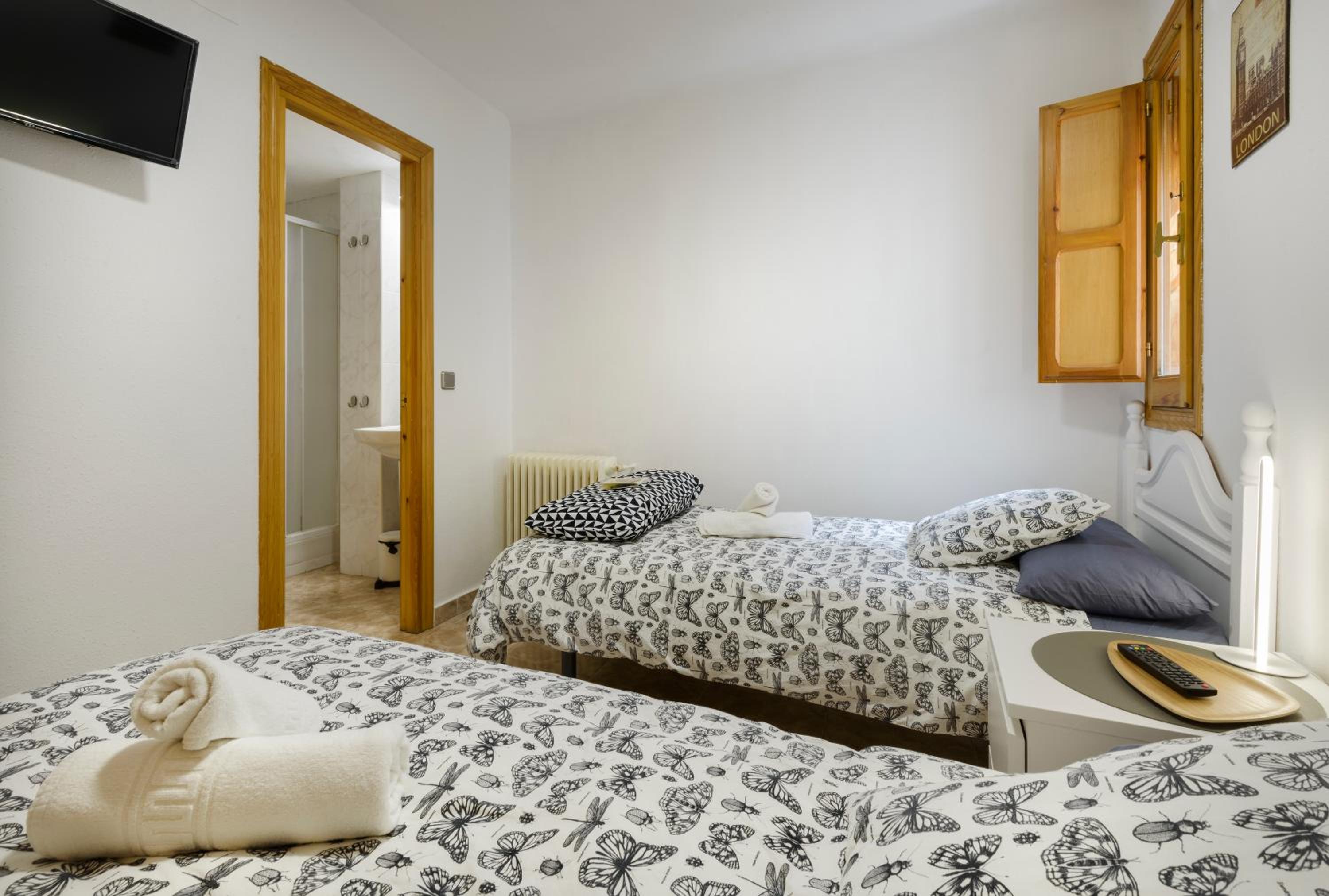 Habitación Doble con Baño Privado