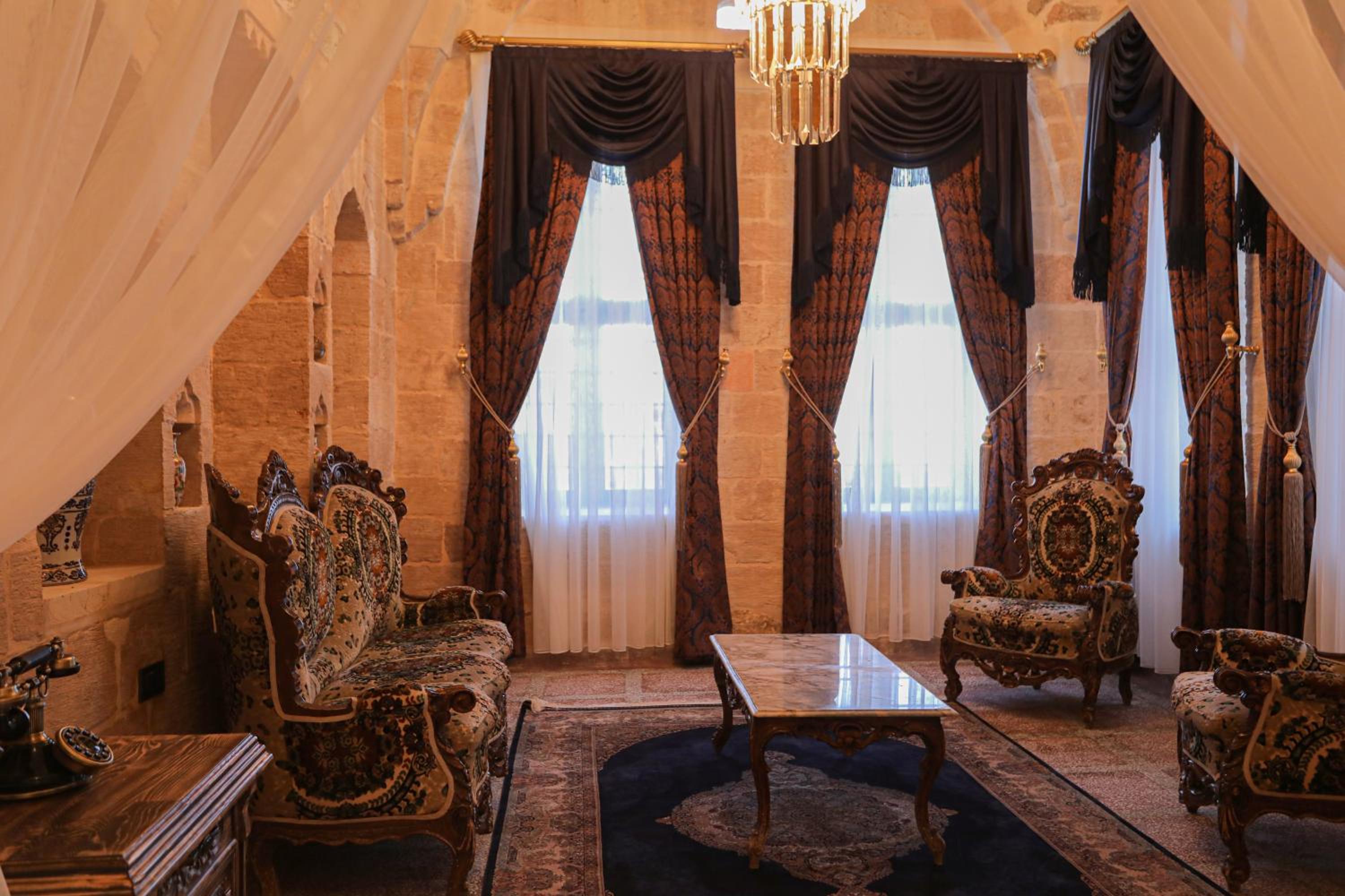 Deluxe King Room photo 1