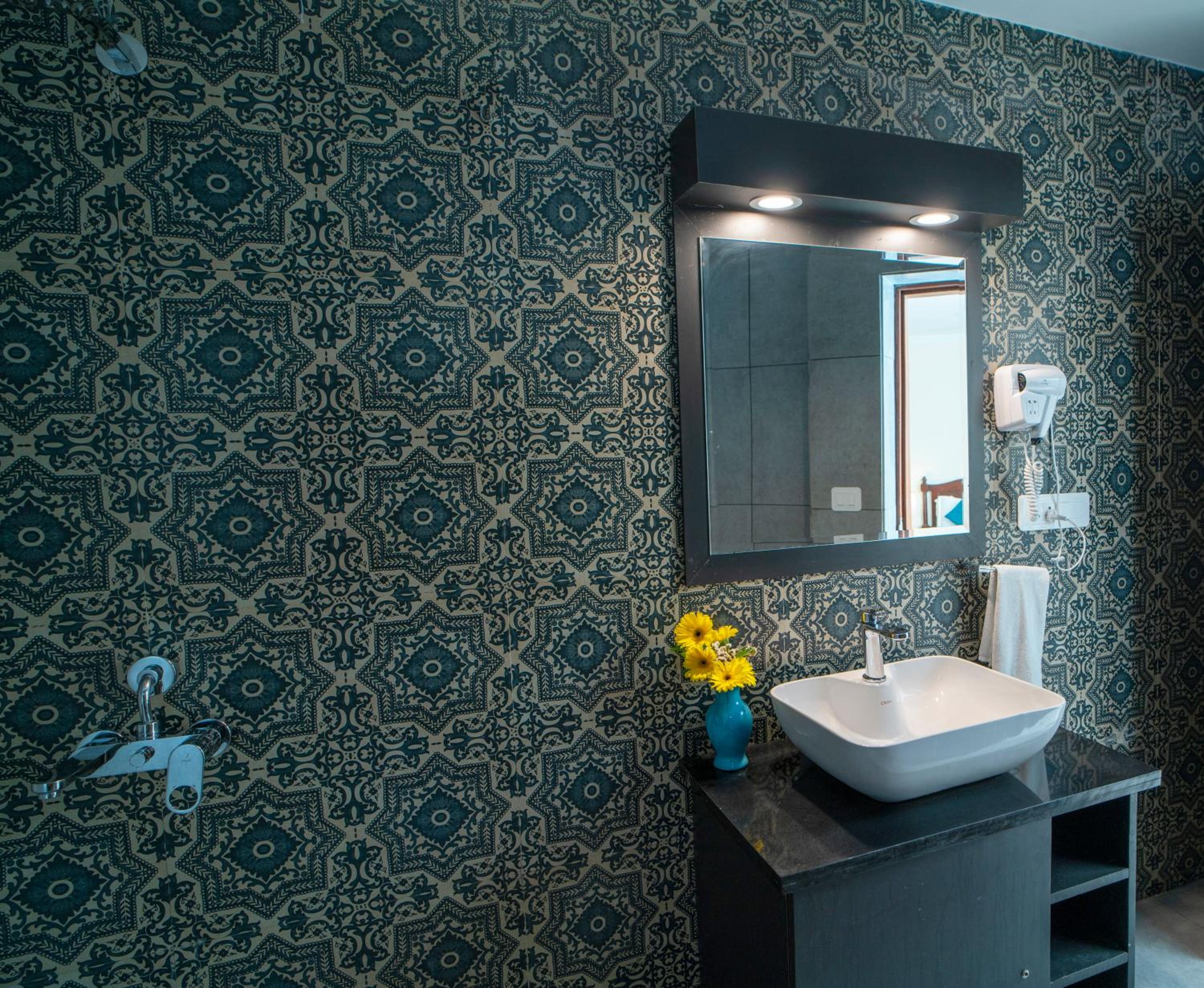 Premier Rooms - Photo 11