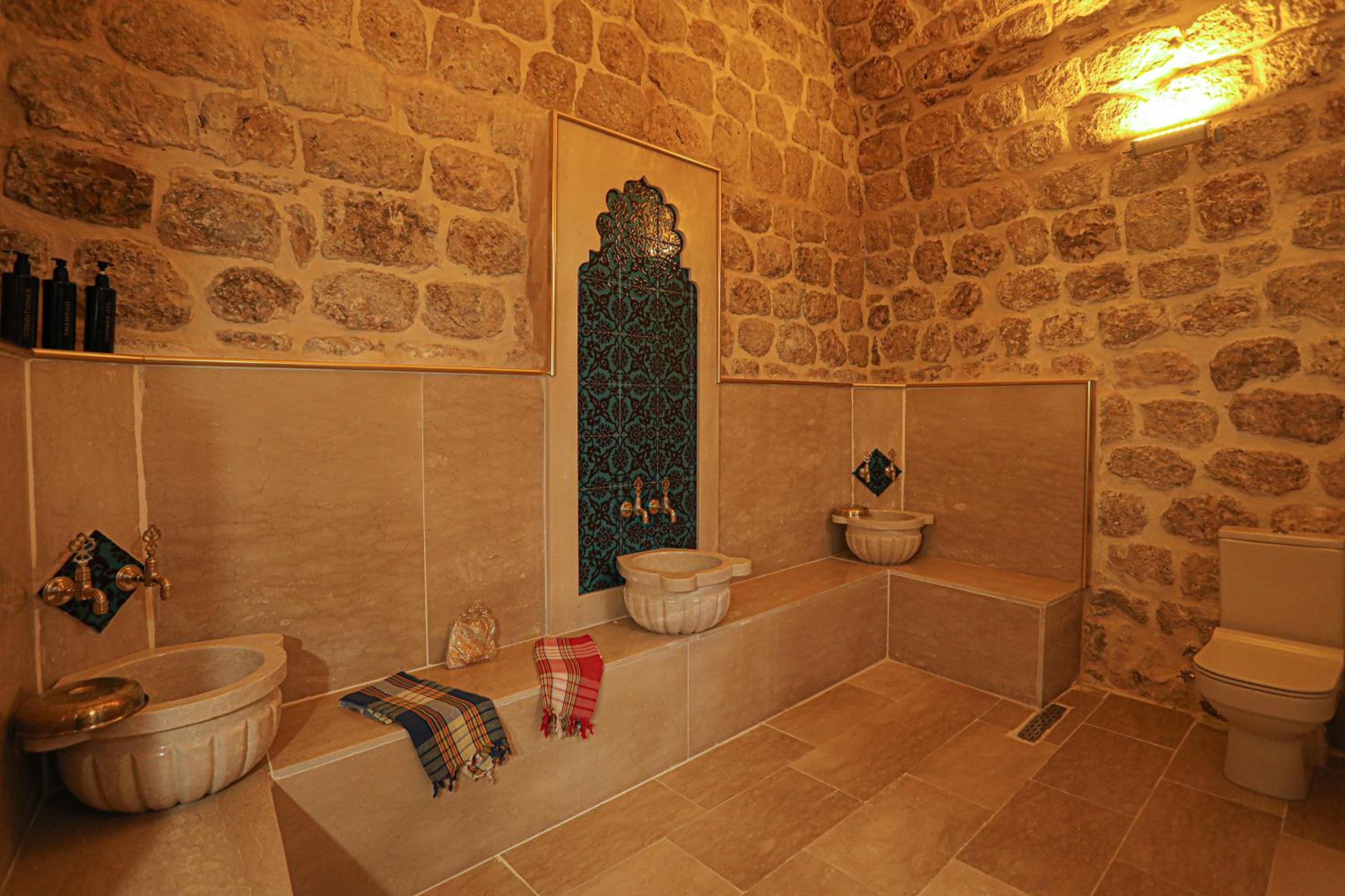 Deluxe King Room photo 3