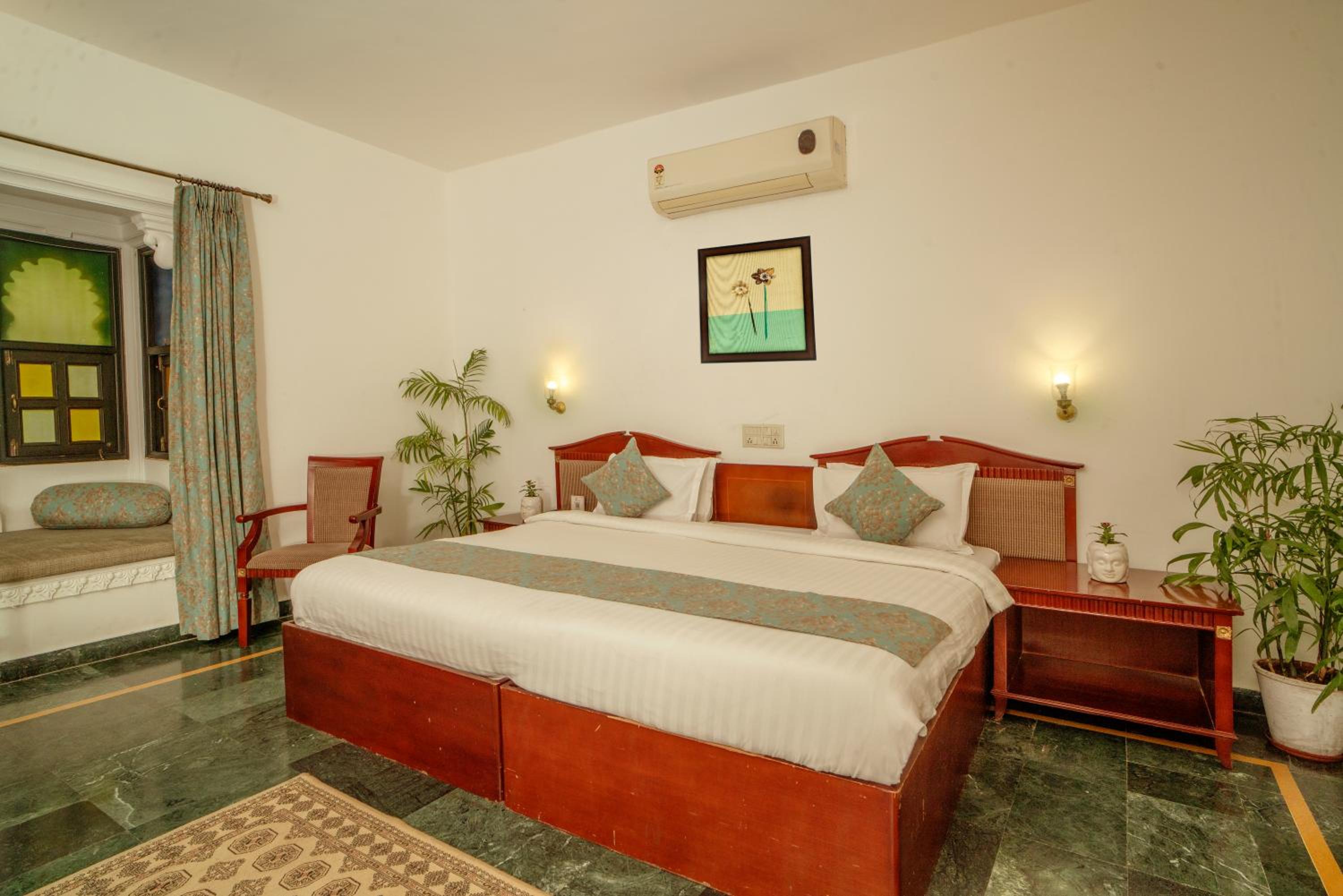 Premier Rooms - Photo 21