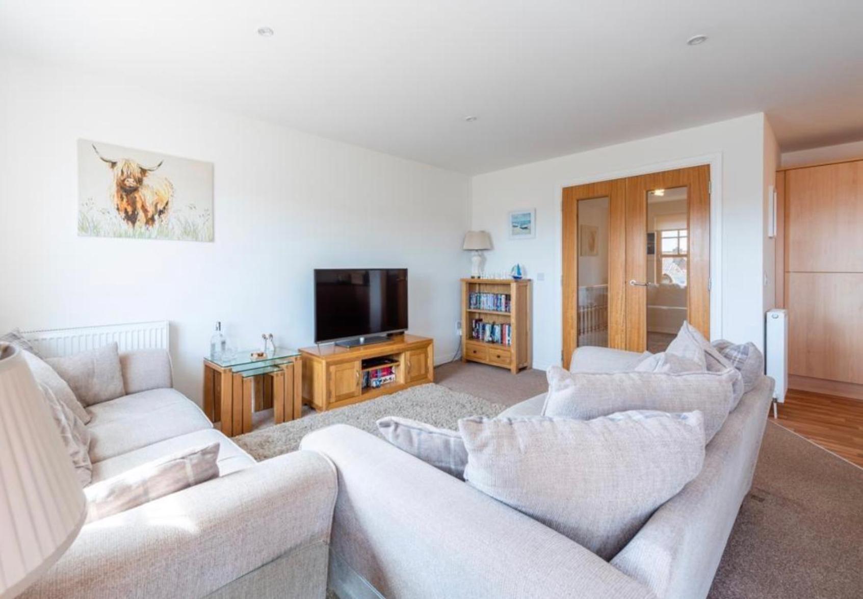 Three-Bedroom House photo 1