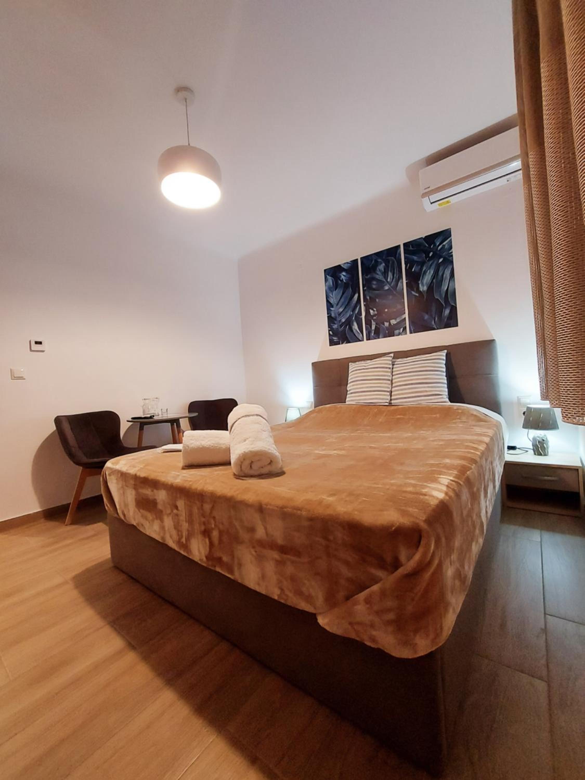 One-Bedroom Apartment - Photo 22