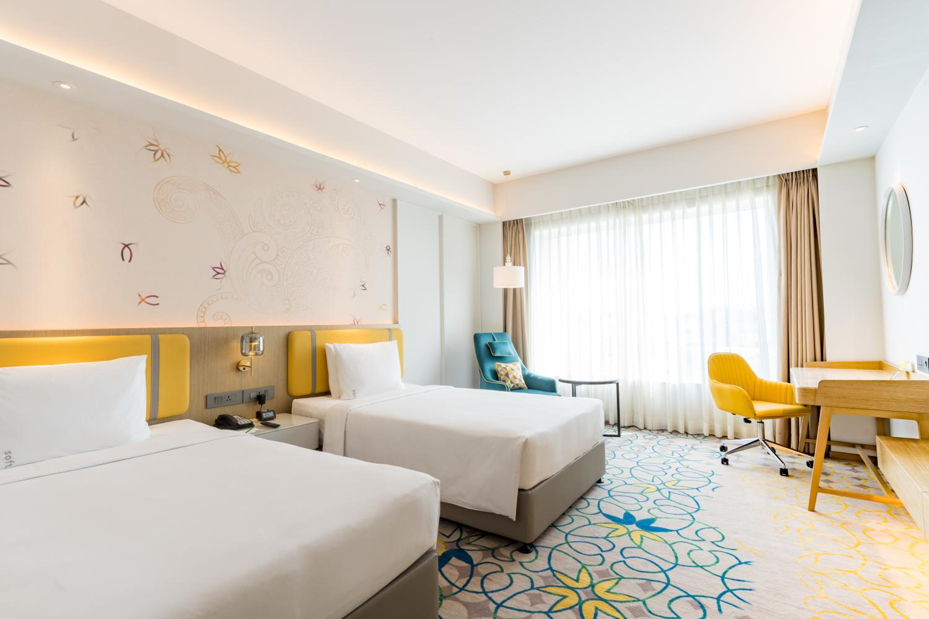Standard Twin Room - Photo 1