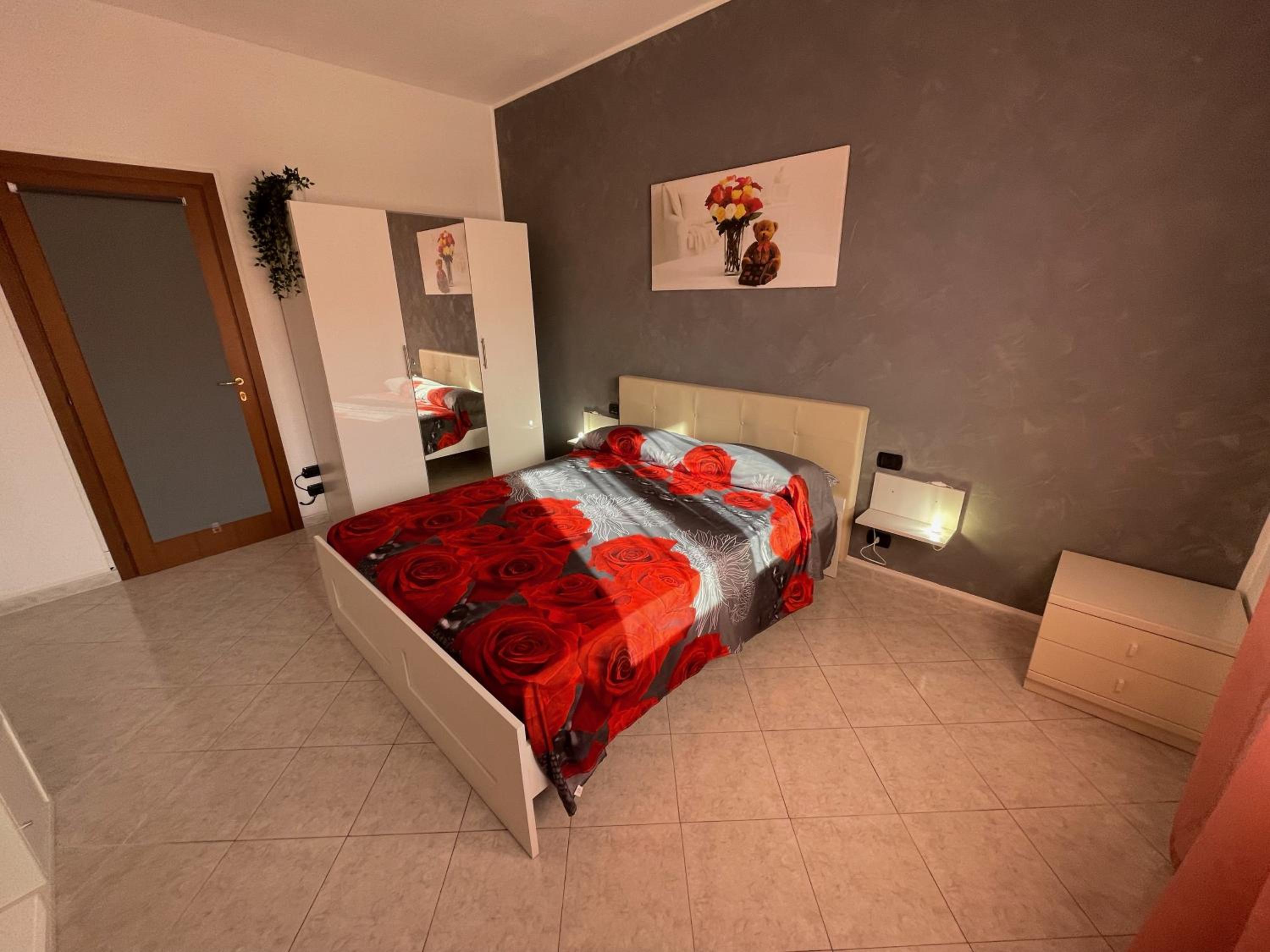Apartment - Photo 25