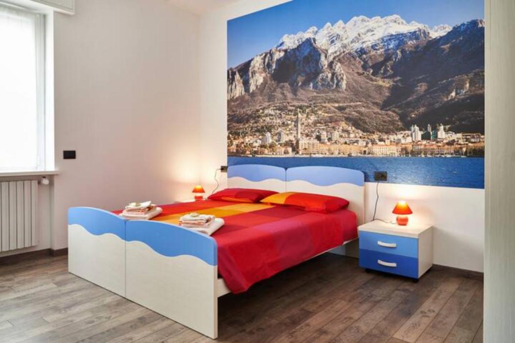 Double or Twin Room with Shared Bathroom photo 1