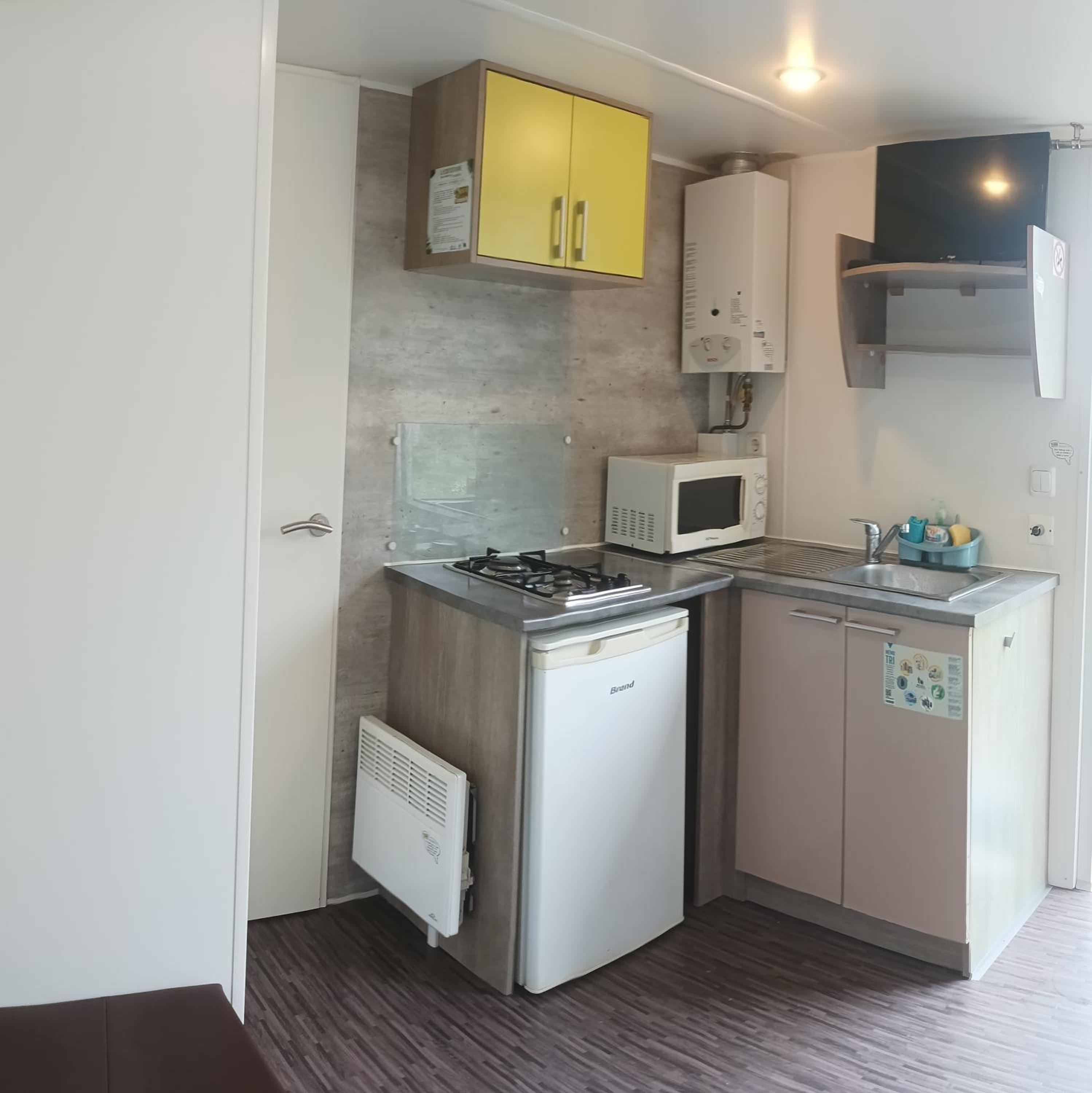 One-Bedroom Bungalow photo 3