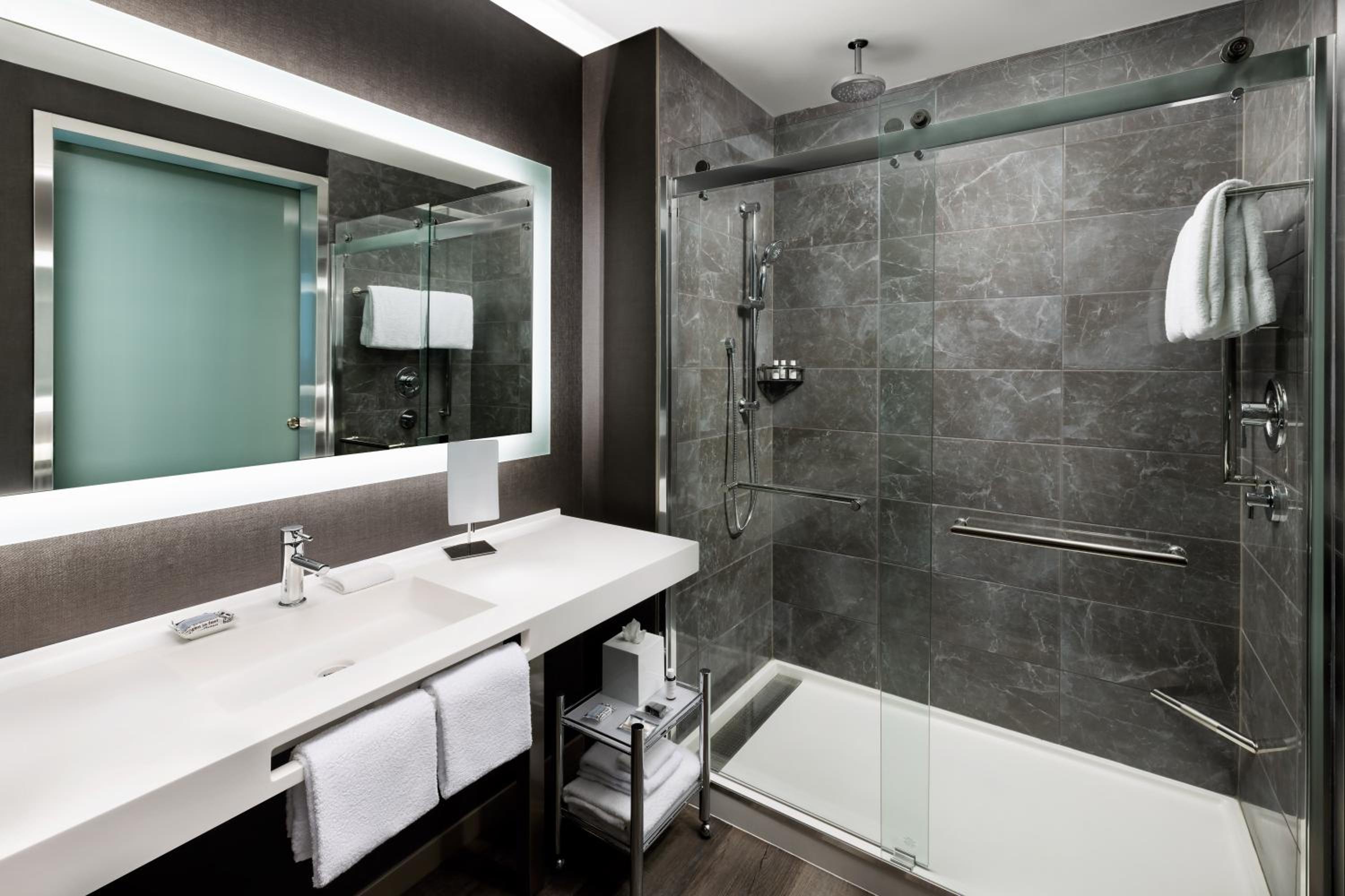 Standard King Room  - Photo 2