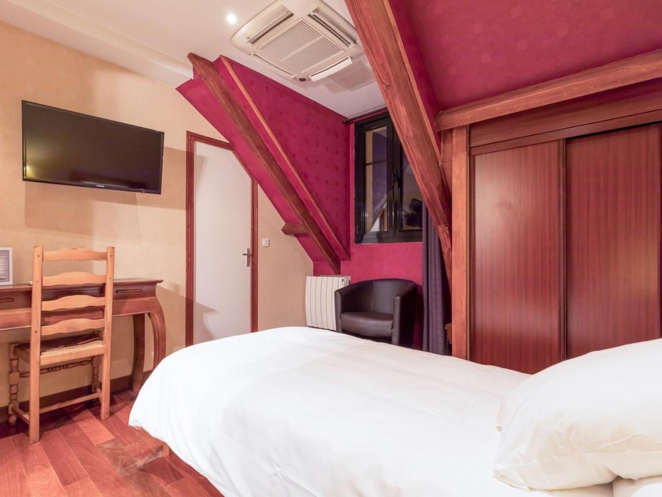 Standard Single Room with Shower photo 2