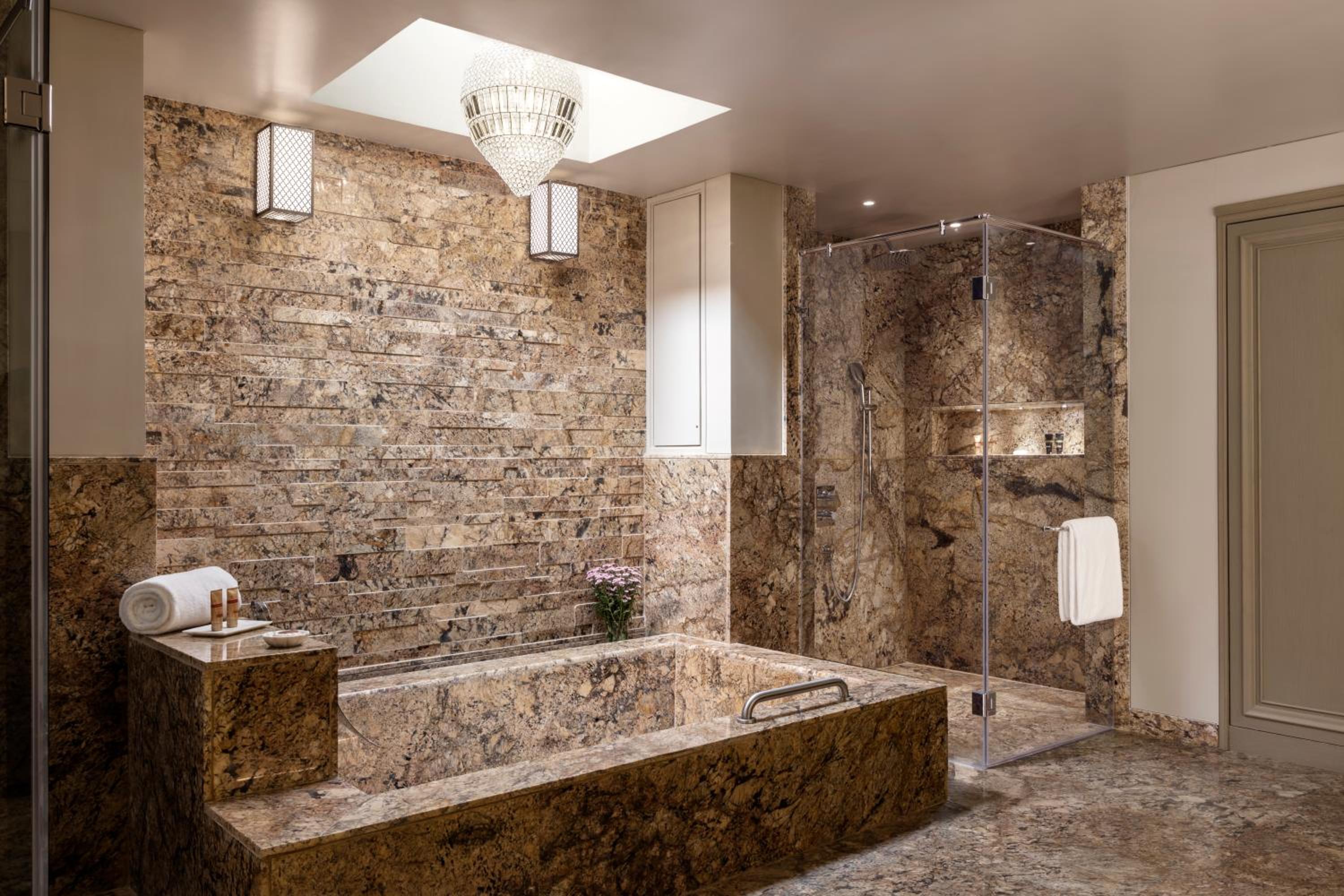Premium Villa - Photo 2