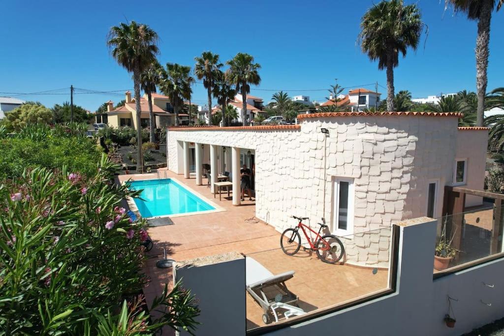 Villa photo 3