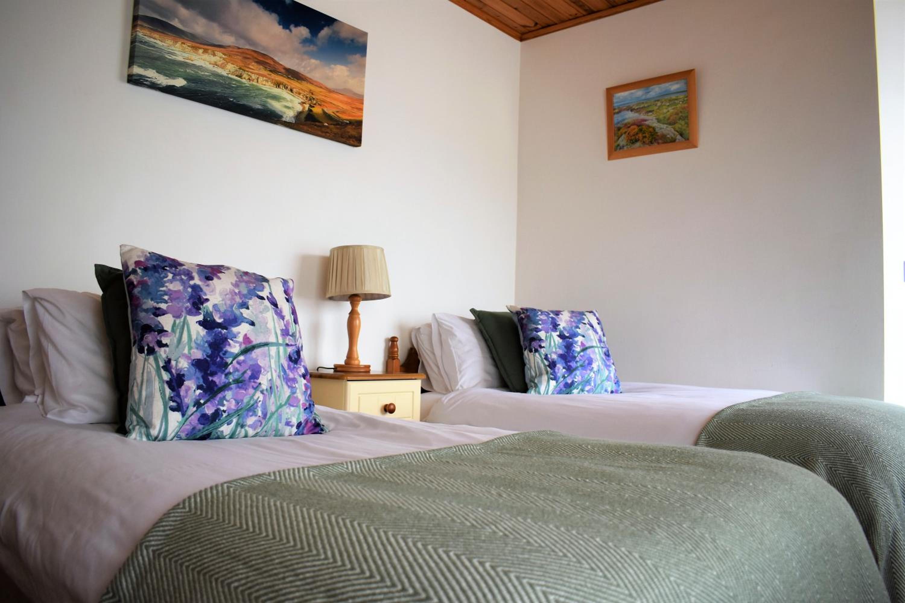 Small Twin Room photo 3