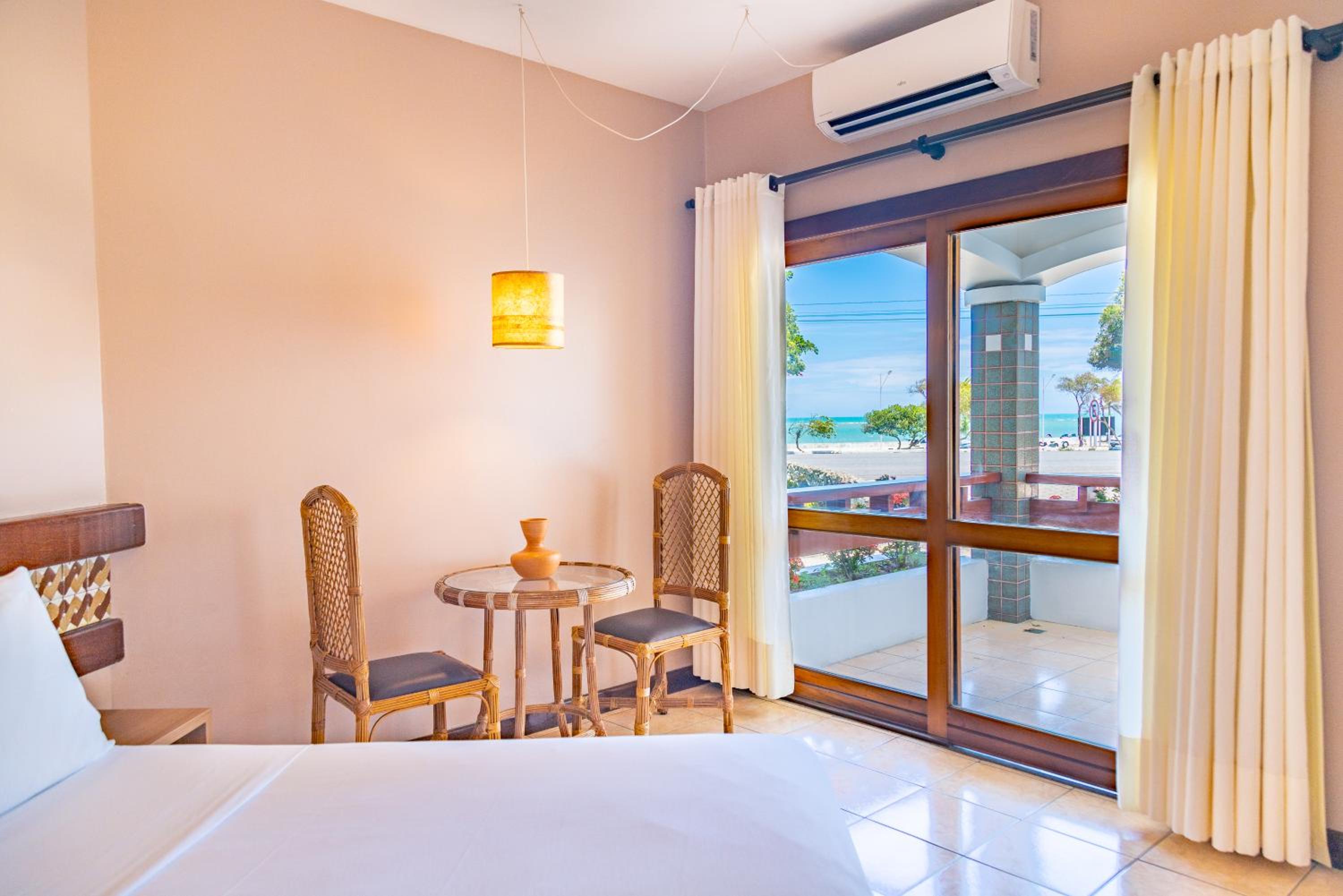 Deluxe Twin Room - Non-Smoking