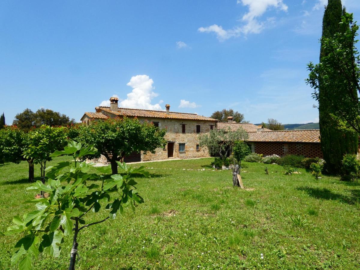 Villa photo 2
