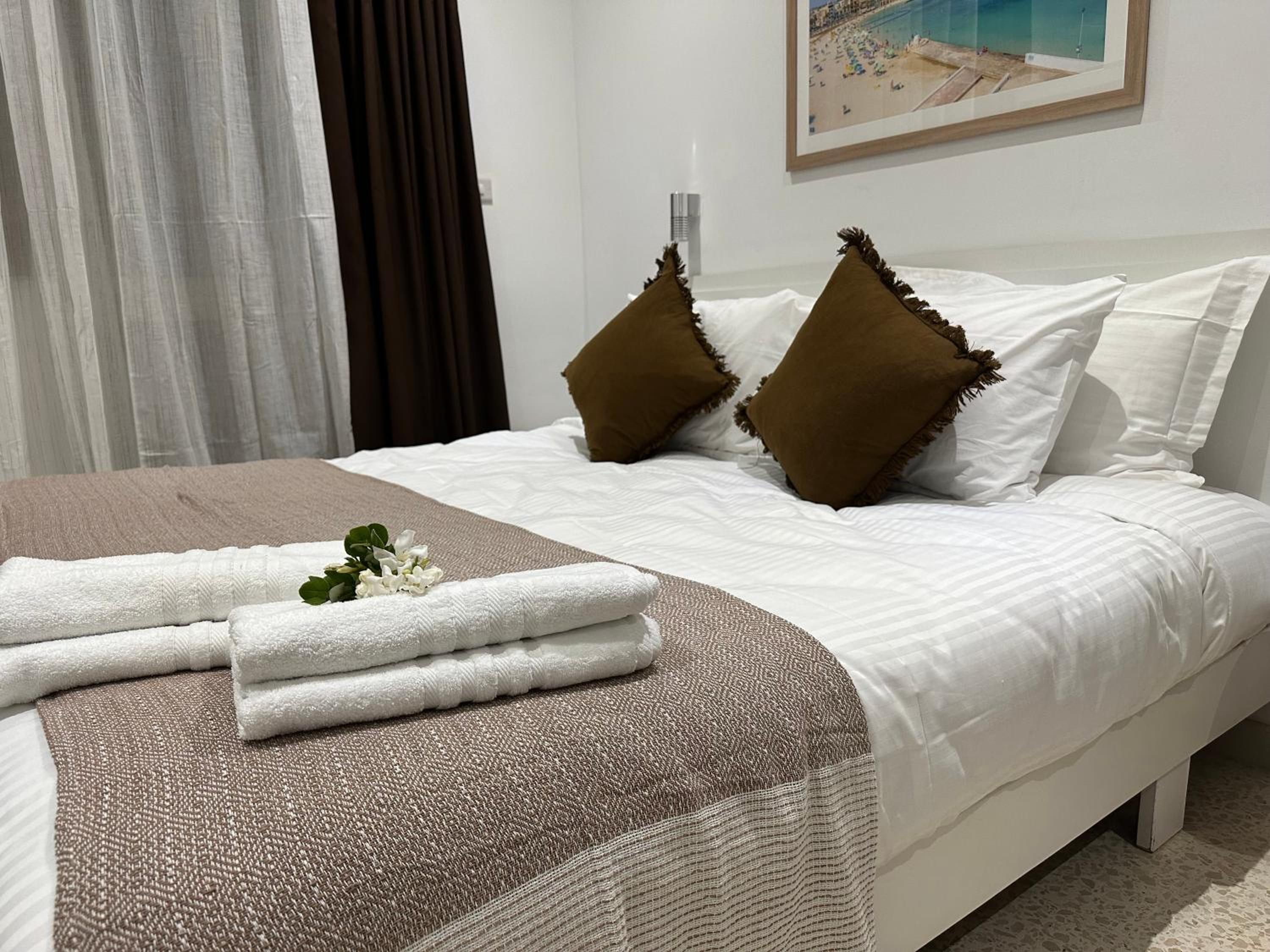 Deluxe Double Room with Balcony and Sea View photo 1